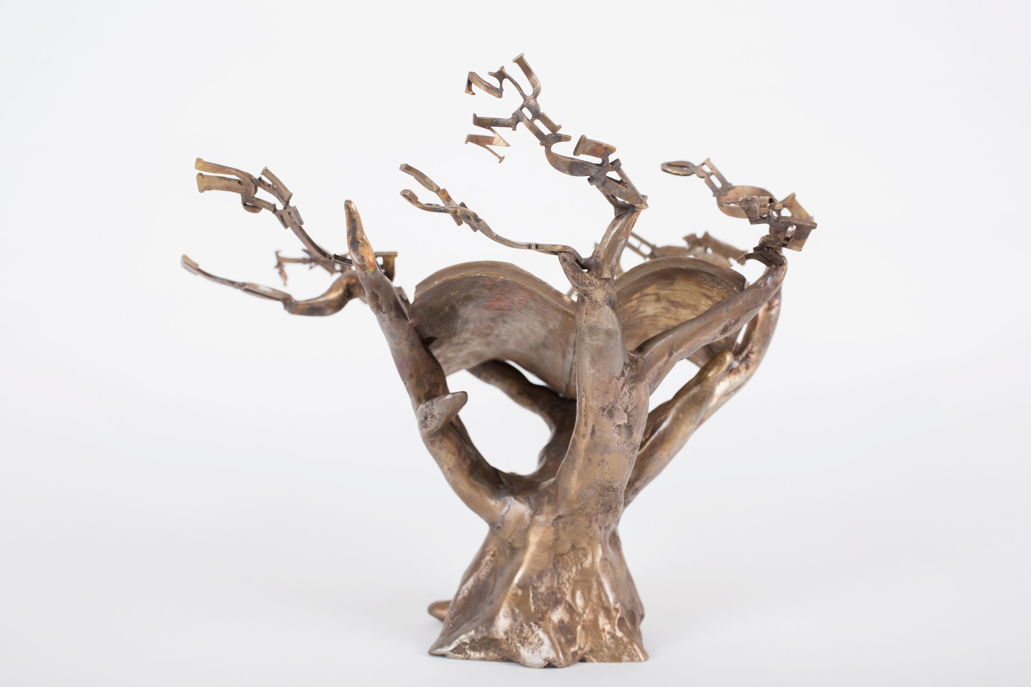 Sculpture moderne en bronze « The Wind Of The Wisdom » (Le vent de la sagesse) 4