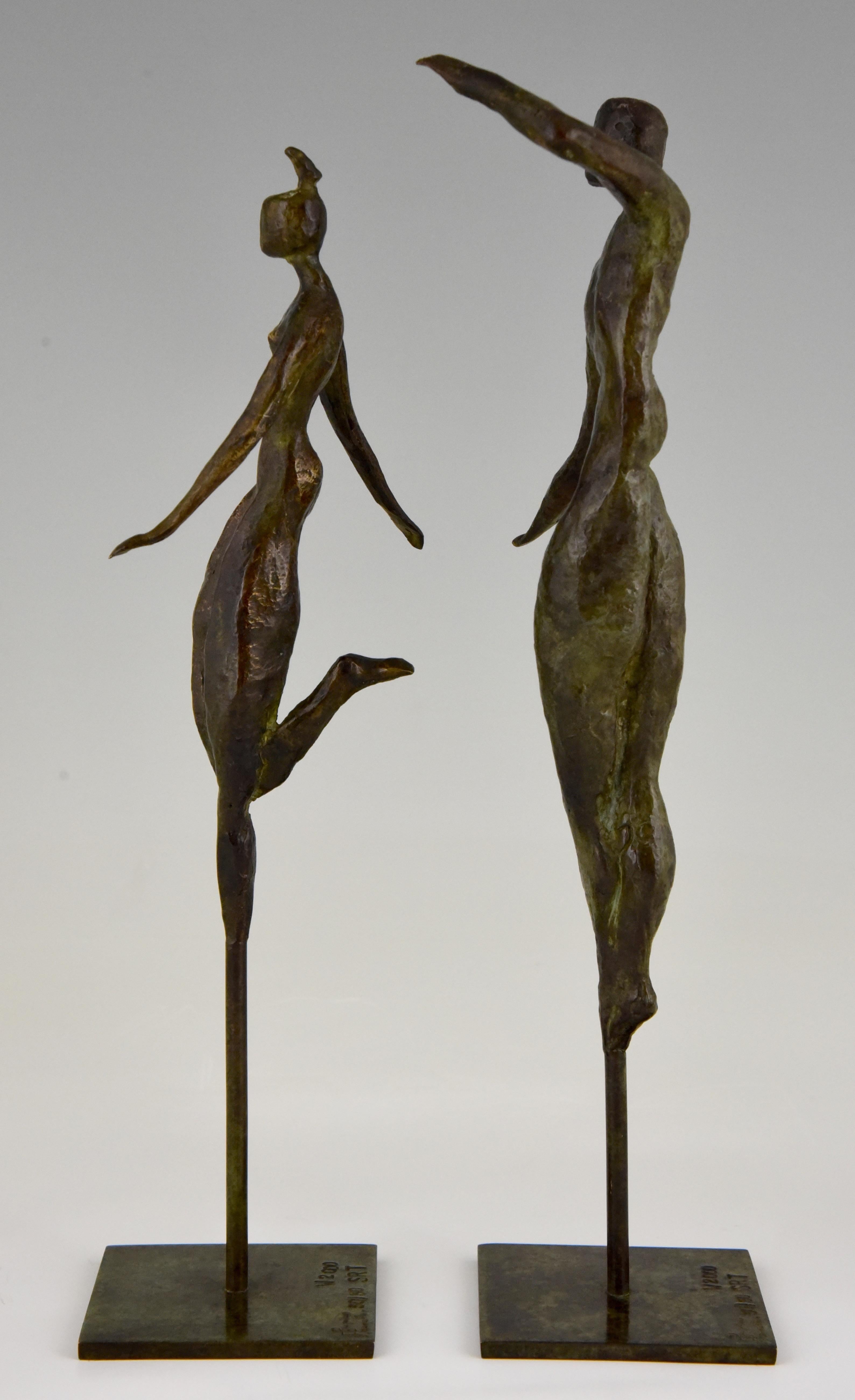 Moderne Bronzeskulpturen Tanzendes Paar Isabelle Calvetti Frankreich 2000 (Moderne der Mitte des Jahrhunderts)