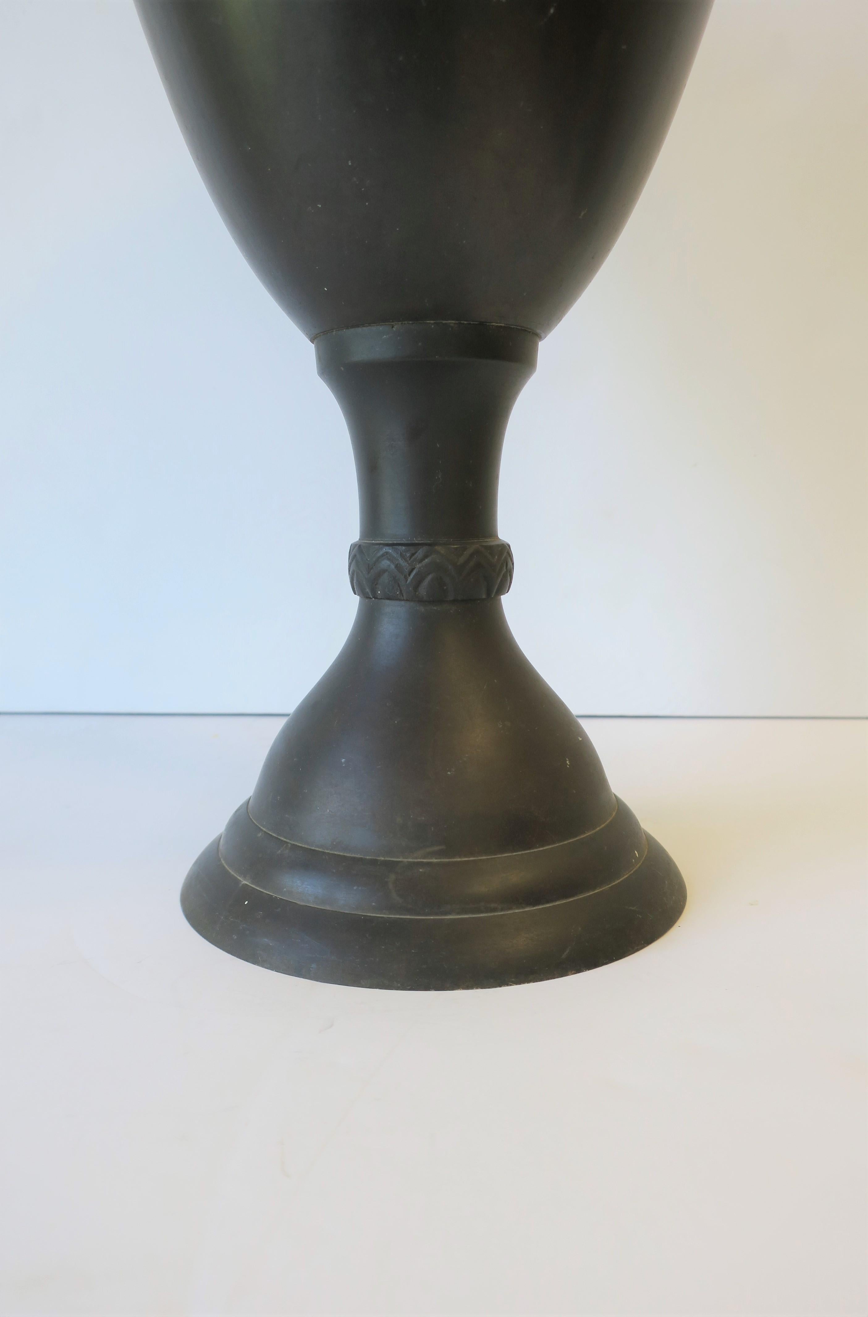 Modern Art Deco Bronze Urn Vase For Sale at 1stDibs | modern bronze ...