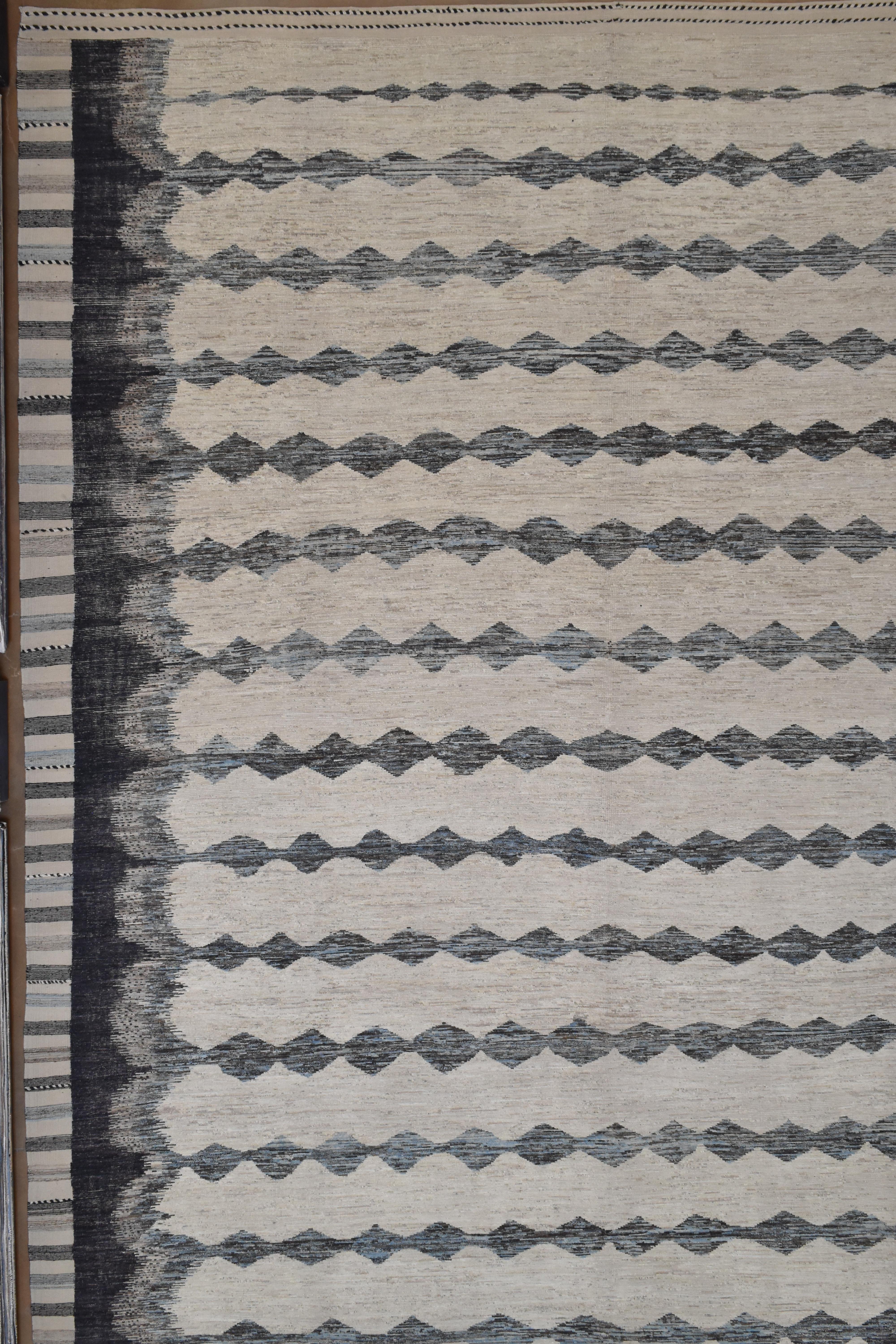 Modern Braun Blau Elfenbein Handgeknüpfter Wollteppich 20'3''x26'2'' im Angebot 2