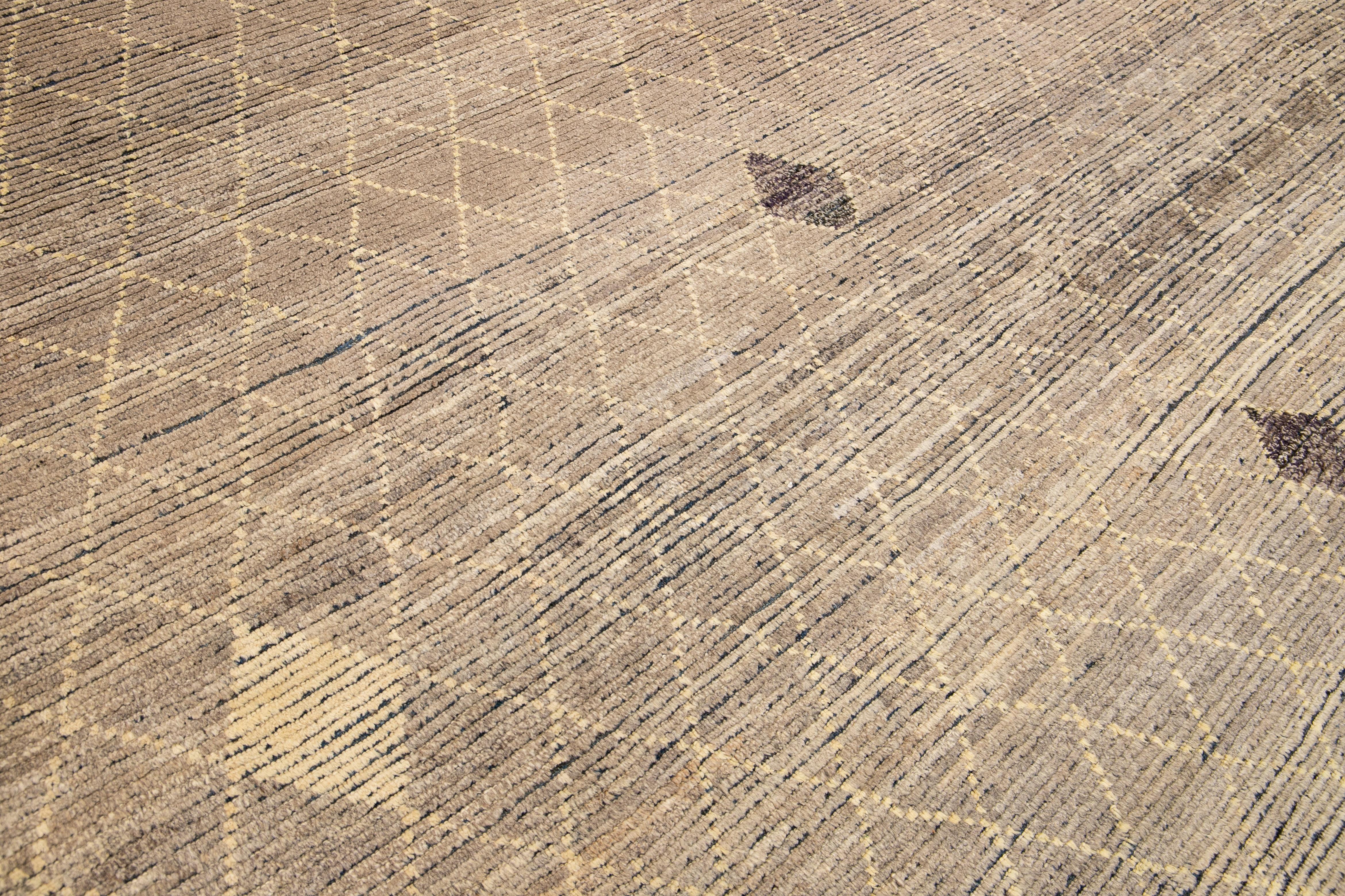 Modern Brown Moroccan Style Handmade Diamond Pattern Oversize Wool Rug In New Condition For Sale In Norwalk, CT