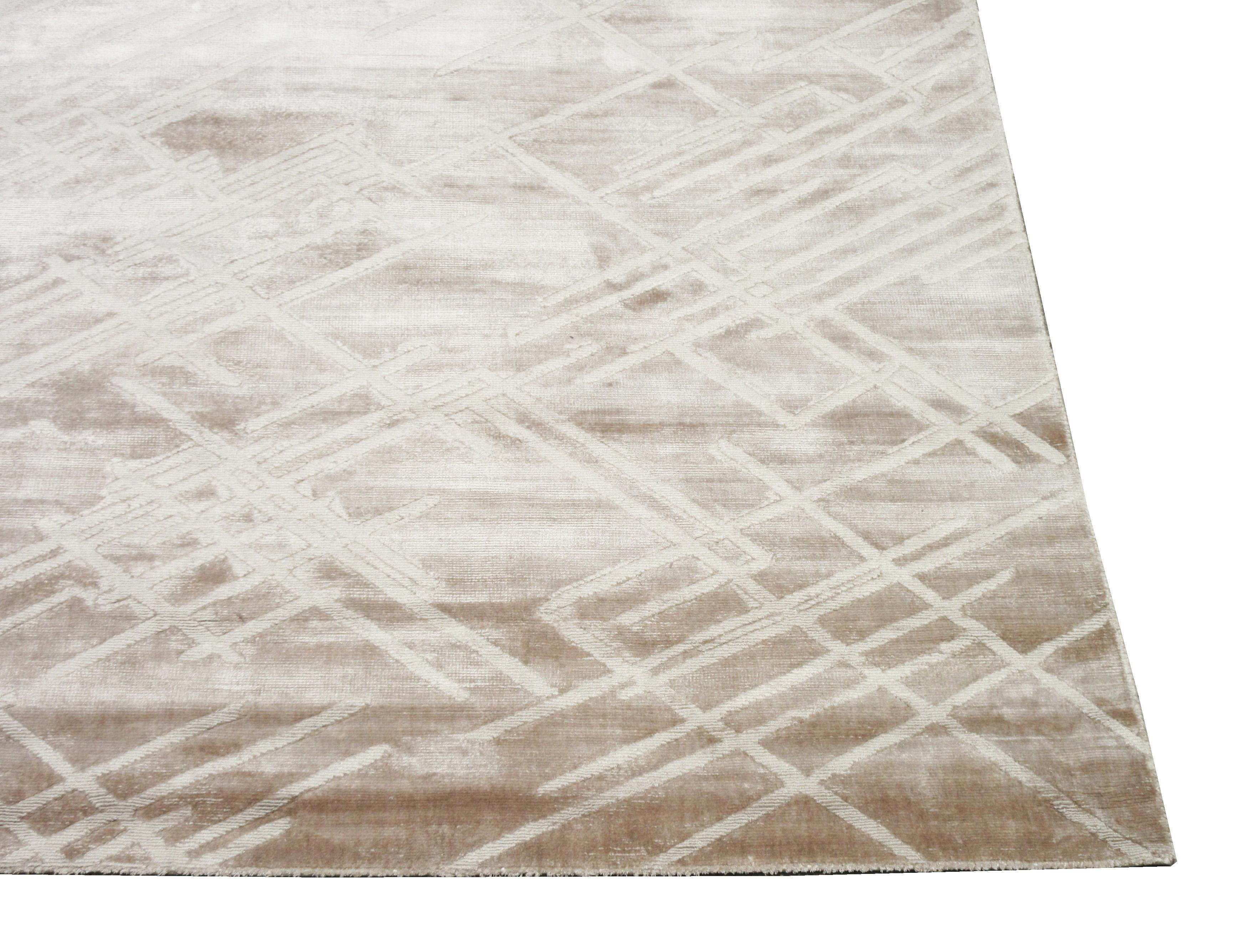 Modern Brown Textured Rug In New Condition For Sale In Laguna Hills, CA