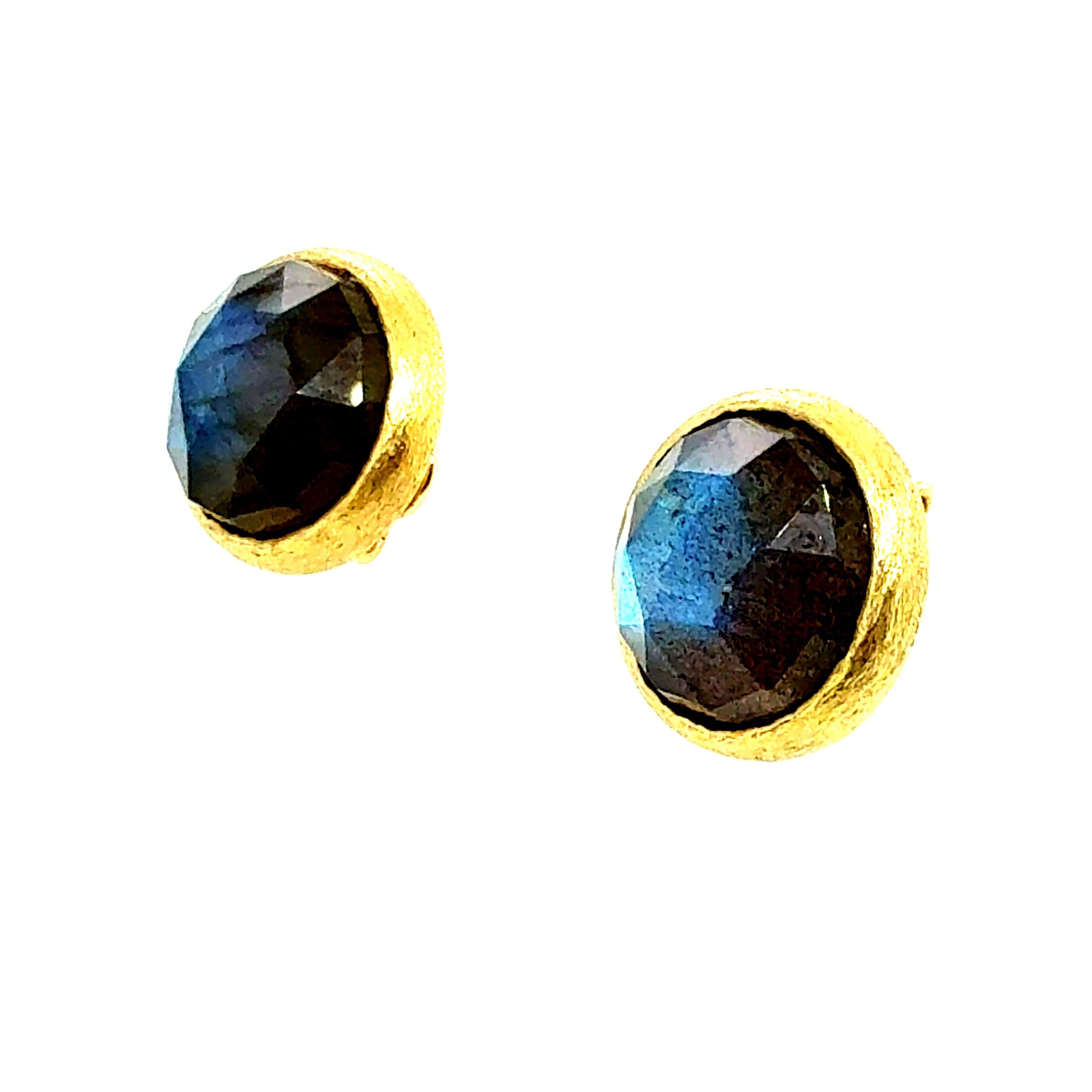 Modern Brushed Yellow Gold Rose-Cut Labradorite Statement Earrings In Good Condition For Sale In Los Angeles, CA
