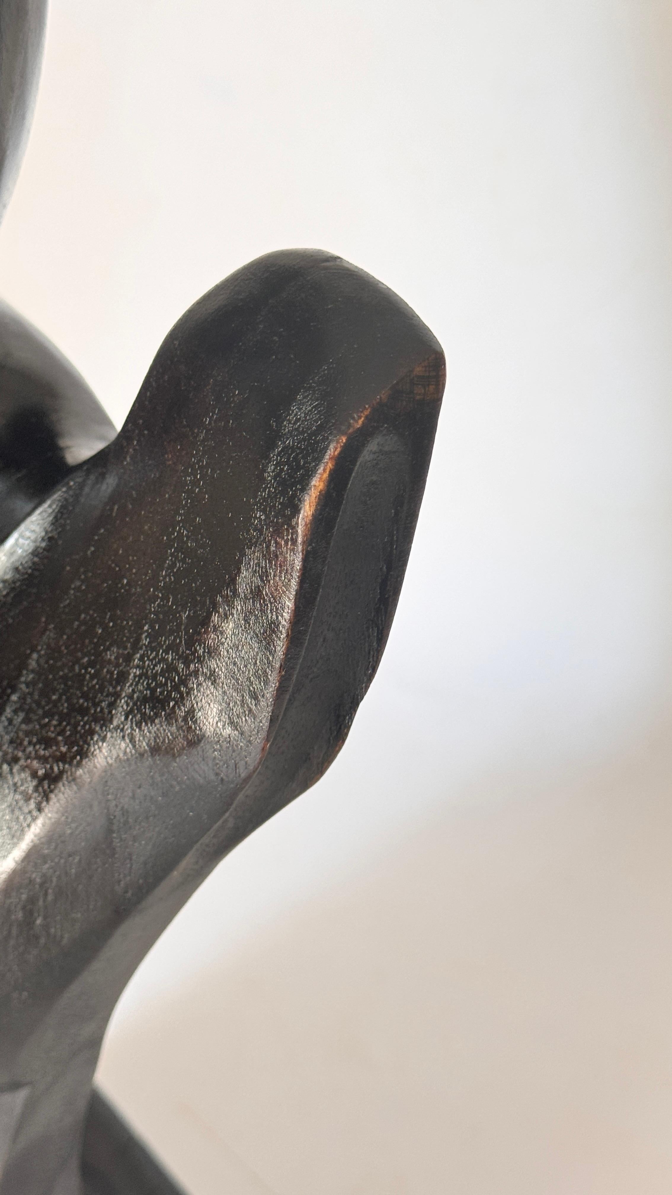 Scultura africana moderna brutalista in legno - Busto femminile in vendita 1