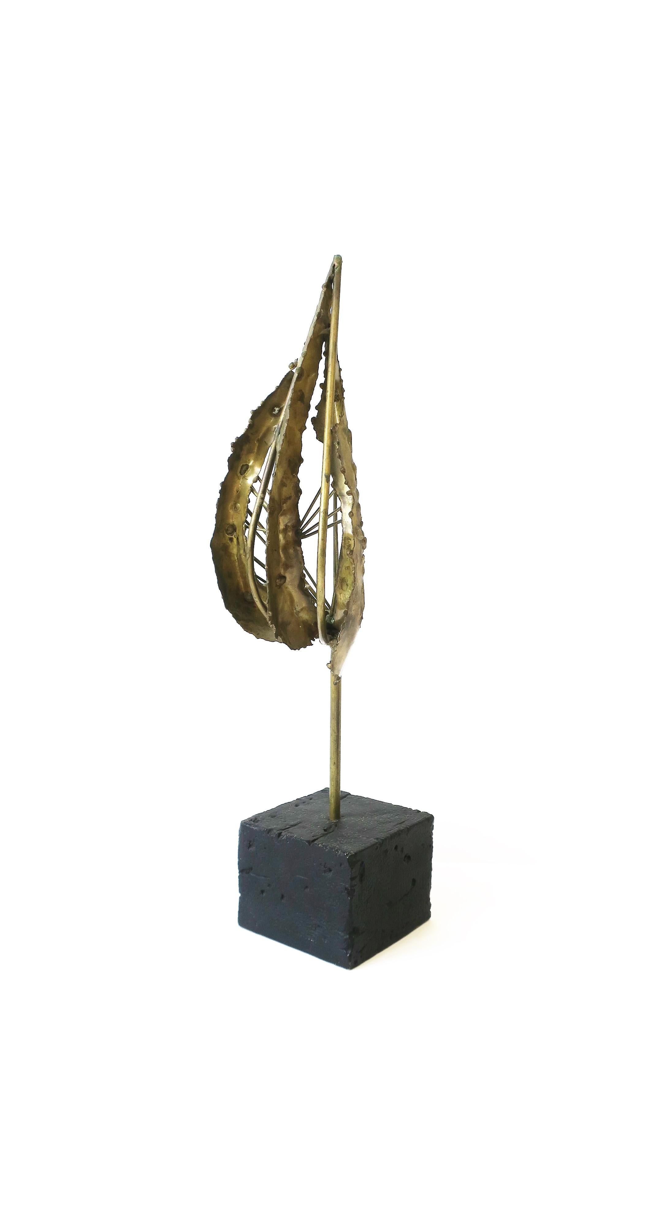 Midcentury Modern Brass Sculpture, circa 1960s For Sale 7