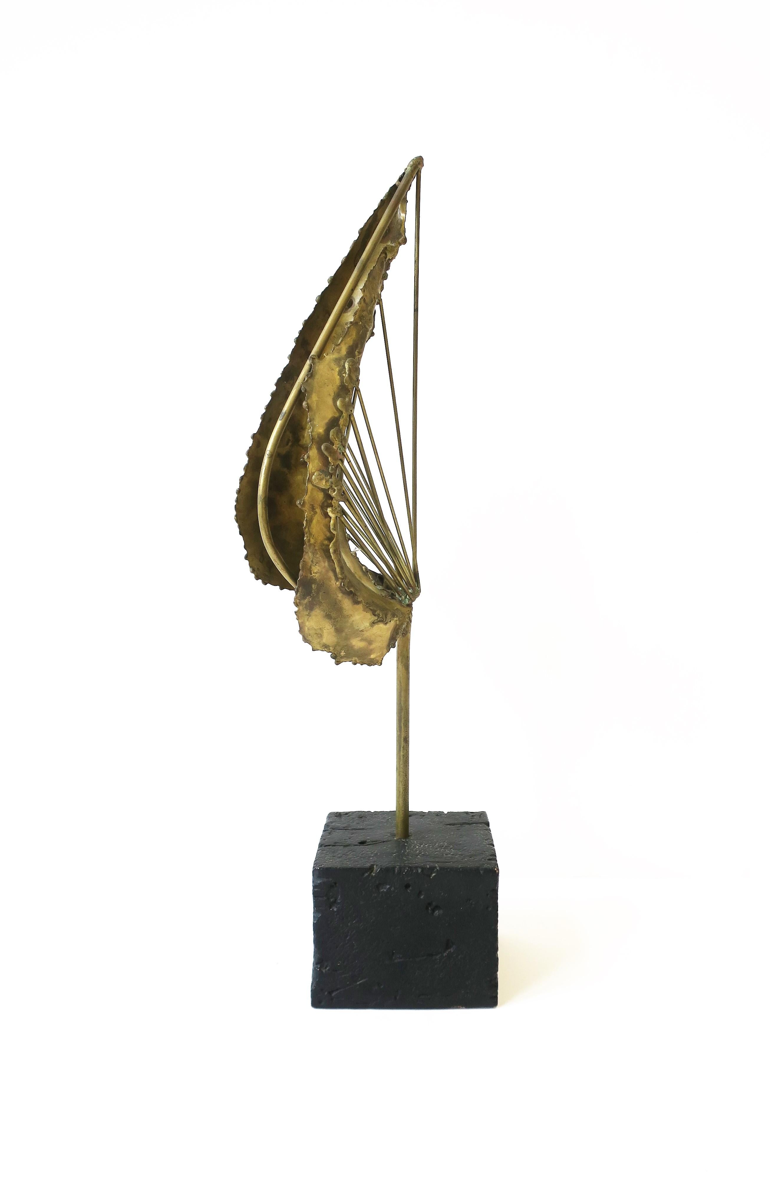 Midcentury Modern Brass Sculpture, circa 1960s For Sale 8
