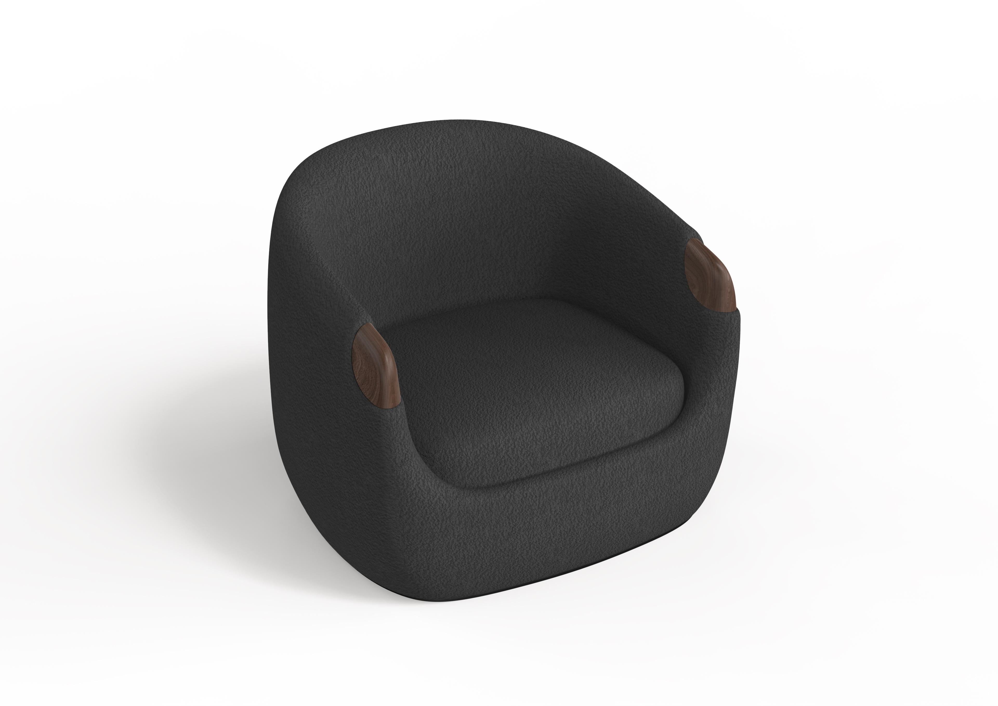 Autre The Moderns Armchair in Black Boucle and Walnut (Fauteuil bulle moderne en bouclier noir et noyer) en vente