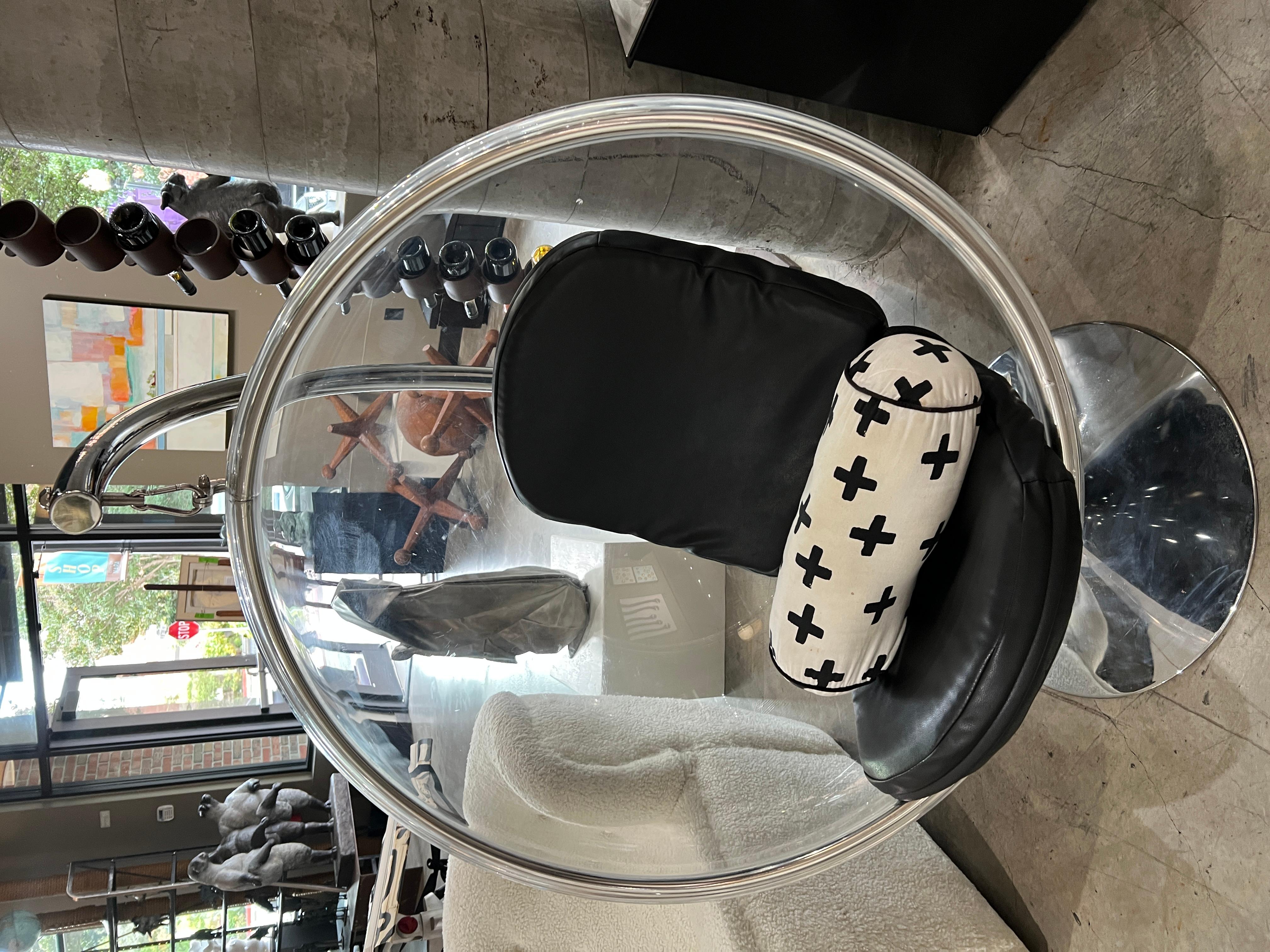 Moderner Bubble Ball Chair von Eero Aarnio (21. Jahrhundert und zeitgenössisch) im Angebot