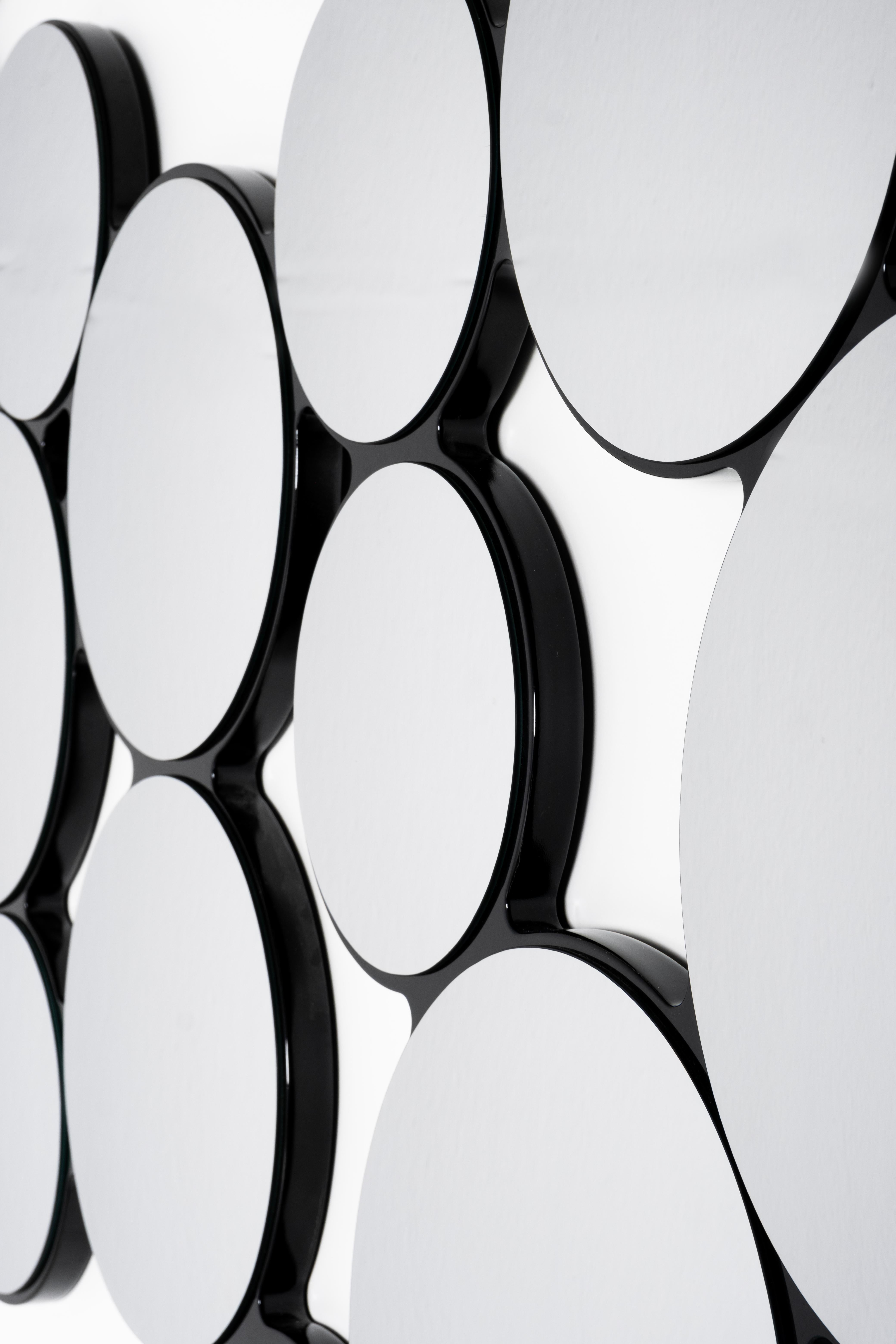 Moderne Bubbles 19 miroirs muraux convexes fabriqués à la main au Portugal par Greenapple en vente