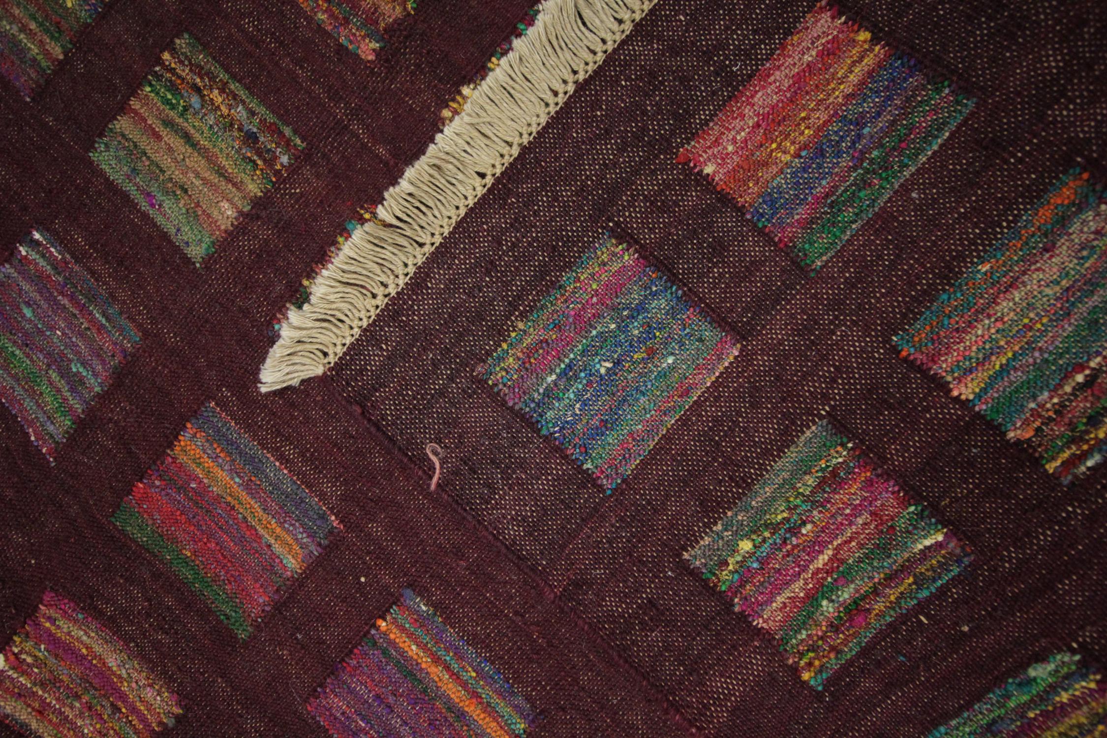 Hand-Knotted Modern Burgundy Kilim Rug Handmade Carpet Wool Flat Woven Kelim Rug For Sale