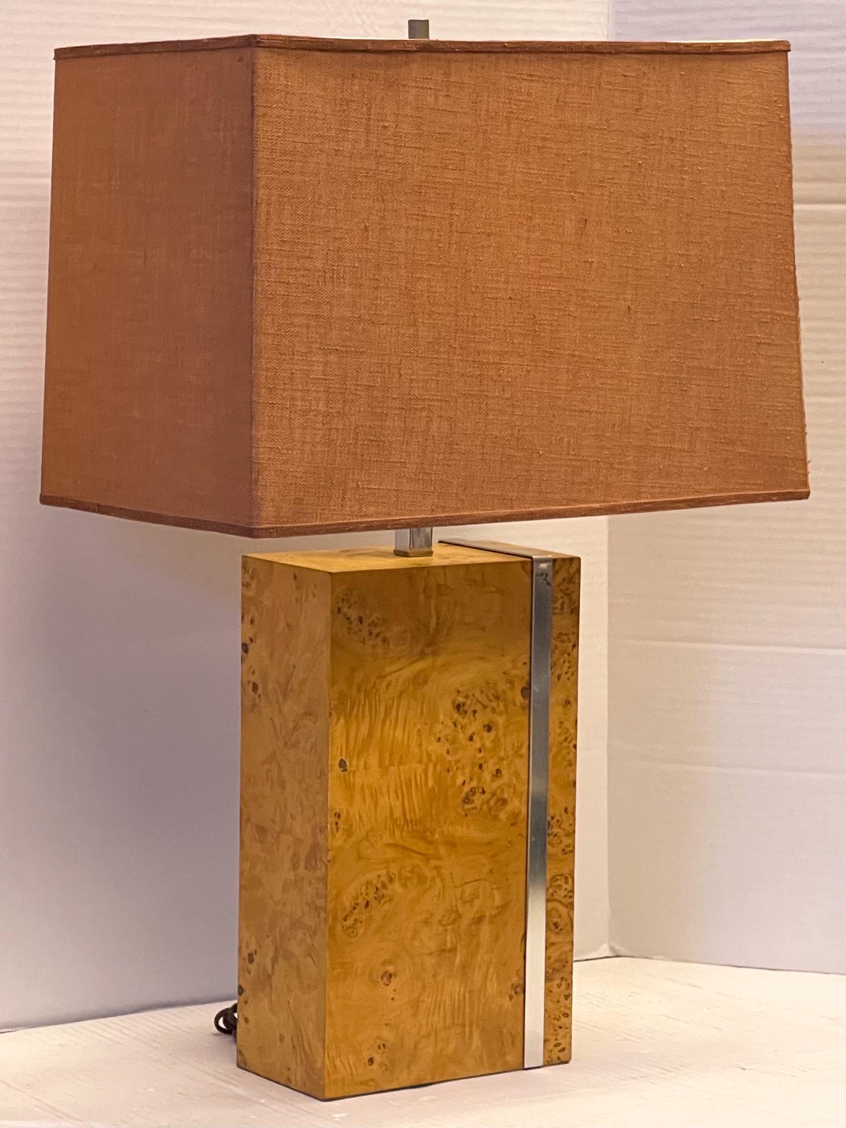 American Modern Burl Wood and Chrome Milo Baughman Style Table Lamp For Sale