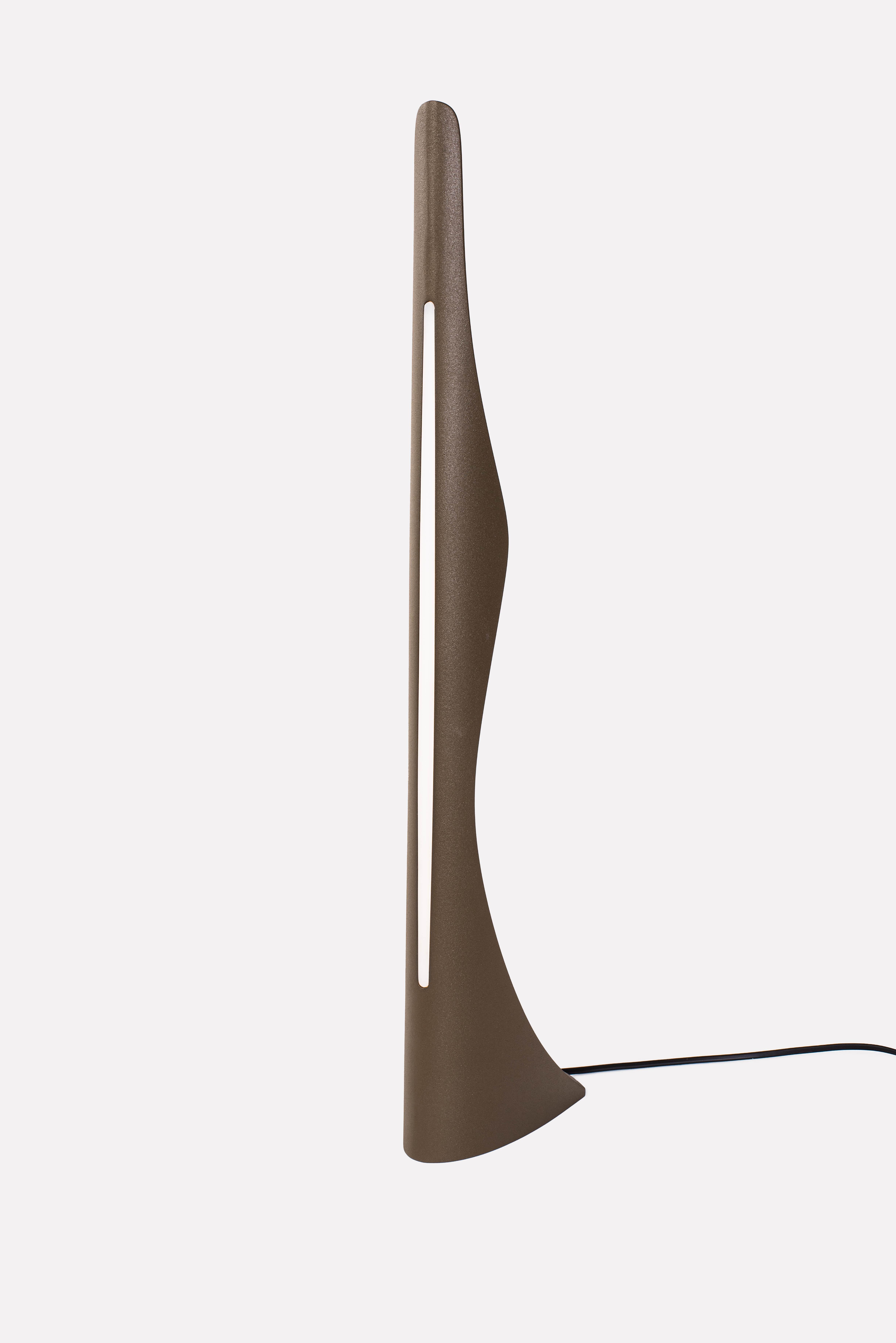 Modern by Cyril Rumpler Handmade Table Light Aluminium Silhouette Copper For Sale 2