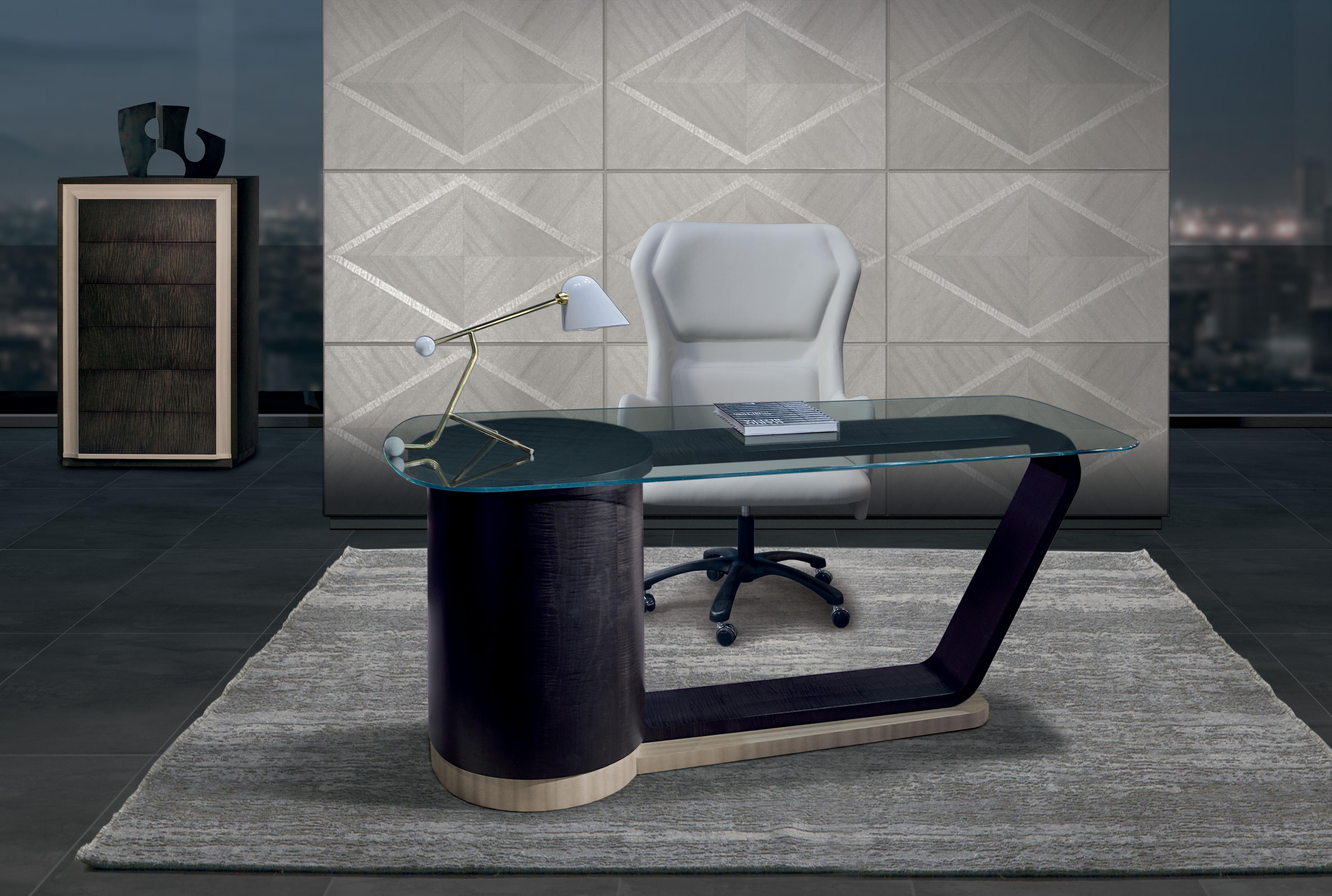 Contemporary Modern by Giuseppe Carpanelli 2019 Writing Desk with leather top For Sale
