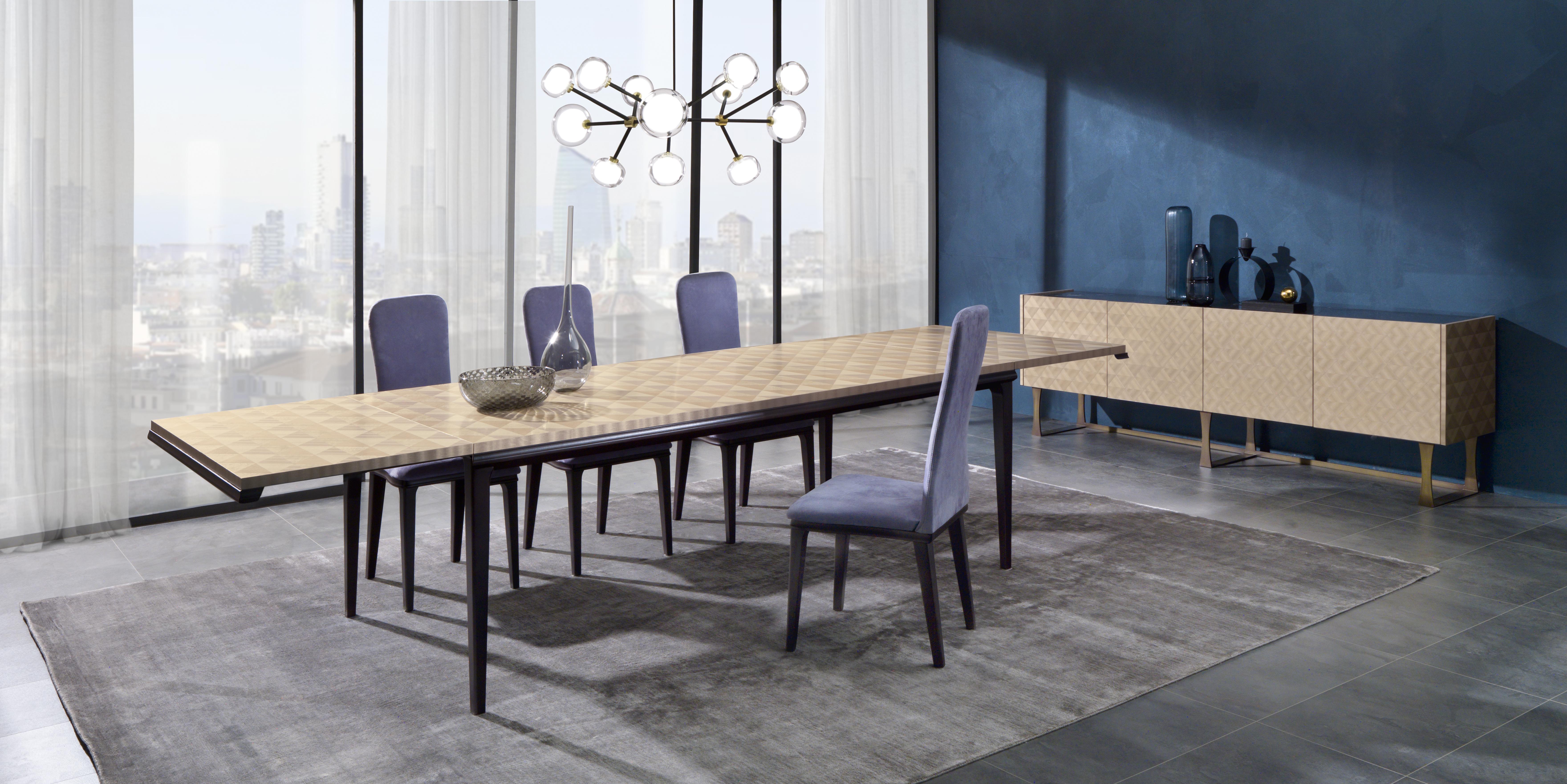 italien Table carrée moderne de Giuseppe Carpanelli avec 2 extensions en vente