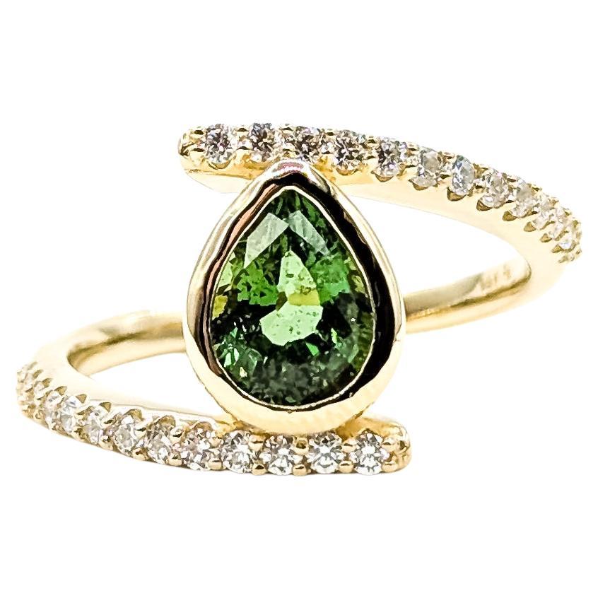 Modern Bypass Tsavorite 
Diamond Ring in 14k Yellow Gold