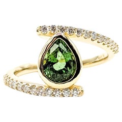 Modern Bypass Tsavorite 
Diamond Ring in 14k Yellow Gold
