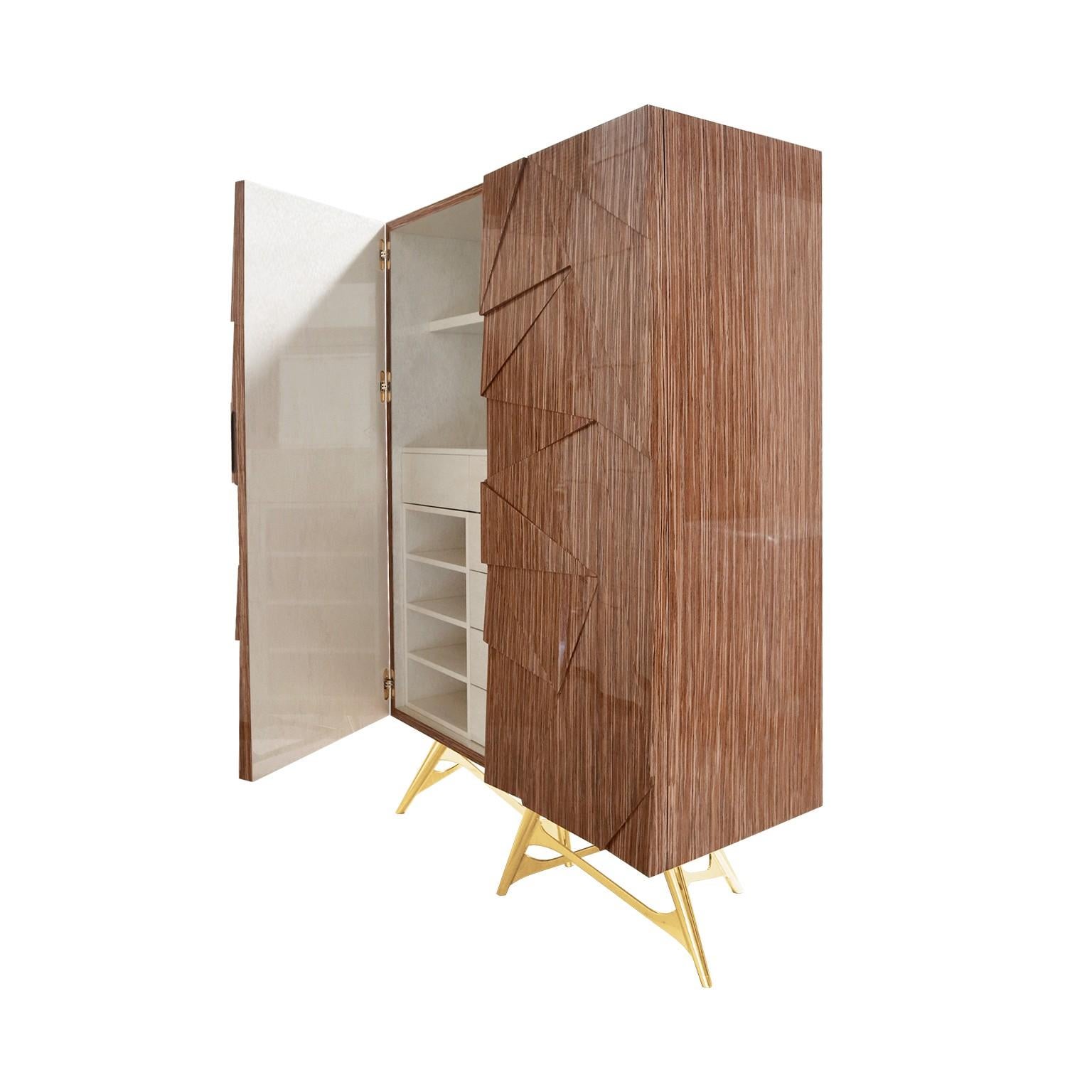 Veneer Modern Cabinet With Geometric Surface Wood Structure & Gold Polished Brass Legs For Sale