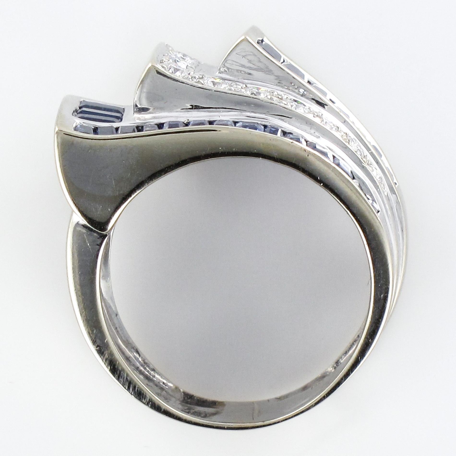 Modern Calibrated Sapphire Diamonds 18 Karat White Gold Art Deco Style Ring 9