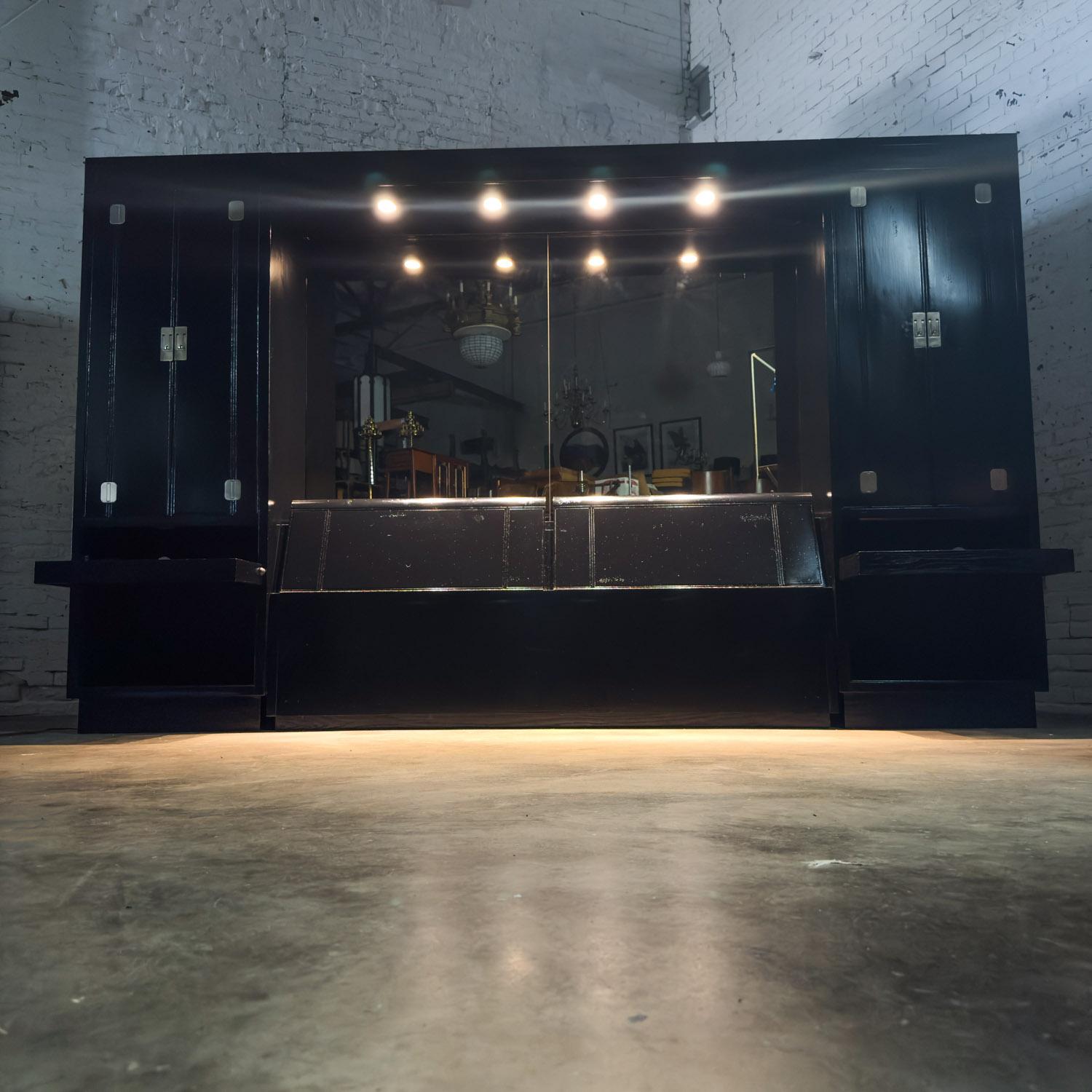Lit modulable moderne Henredon laqué noir avec armoires latérales en vente 4