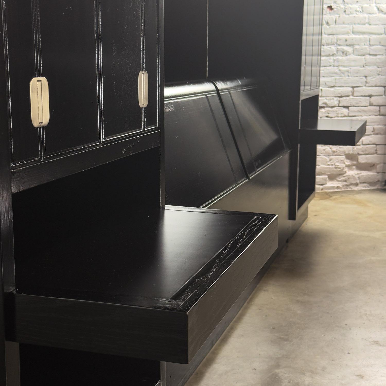 Lit modulable moderne Henredon laqué noir avec armoires latérales en vente 1