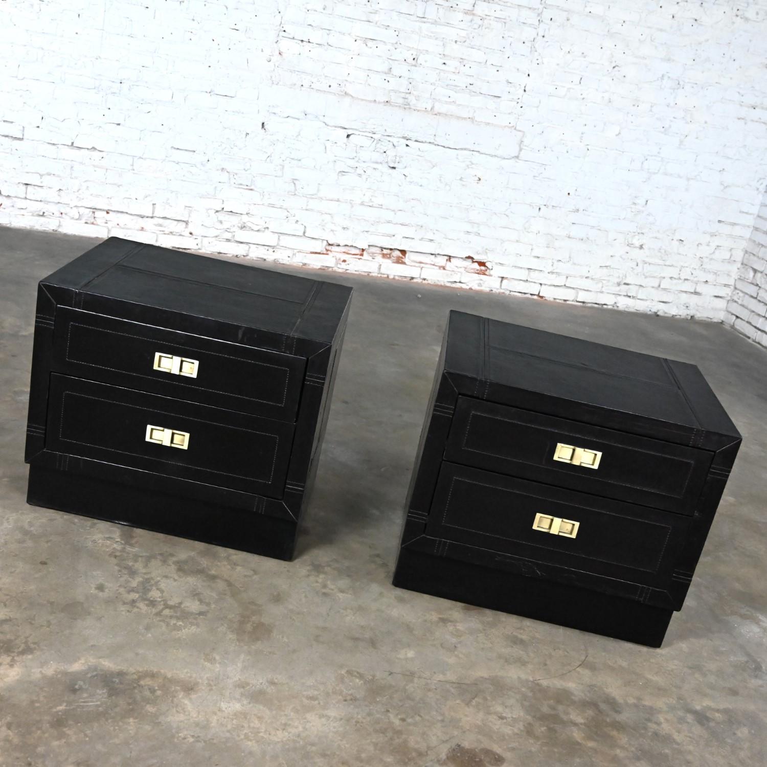 Modern Campaign Style Black Espresso Dyed Leather End Tables Nightstands, a Pair For Sale 1