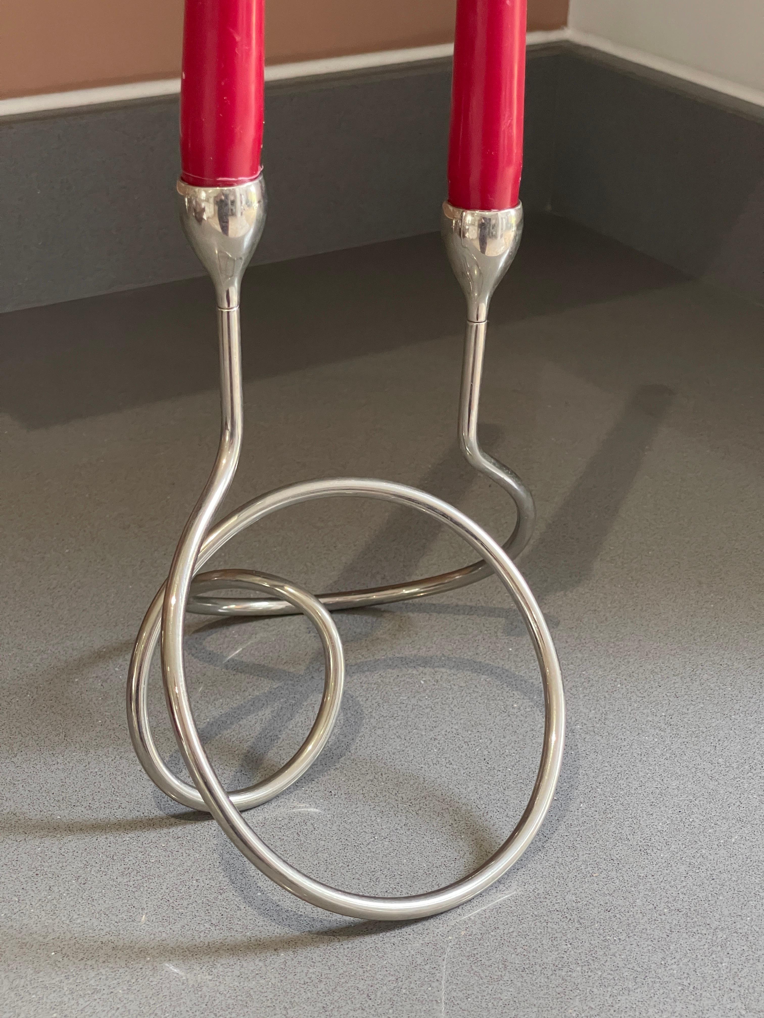Moderner Kerzenhalter Silber Art Deco Stil Kerzenständer, 1997er Jahre (Metall) im Angebot
