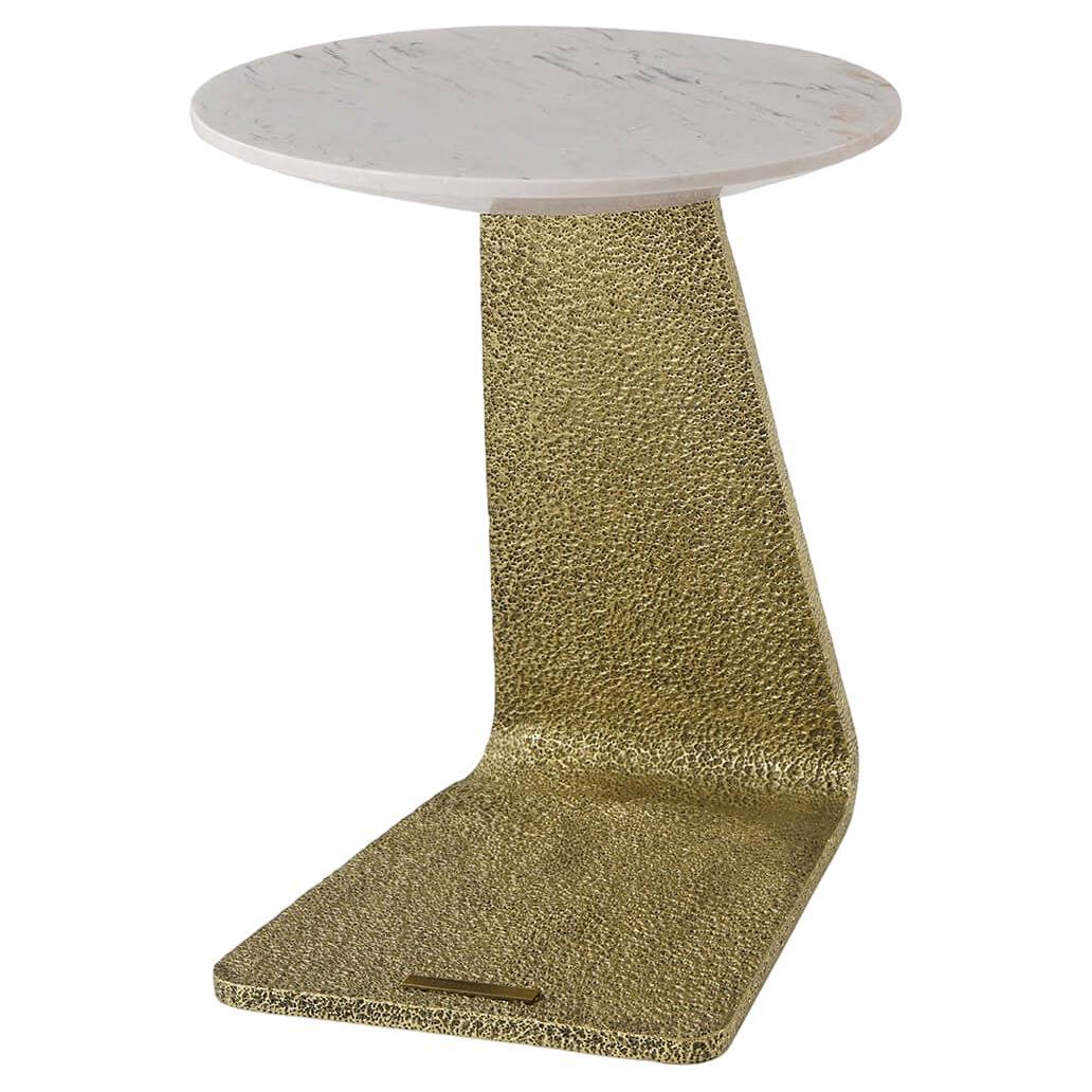 Table d'appoint cantilever moderne
