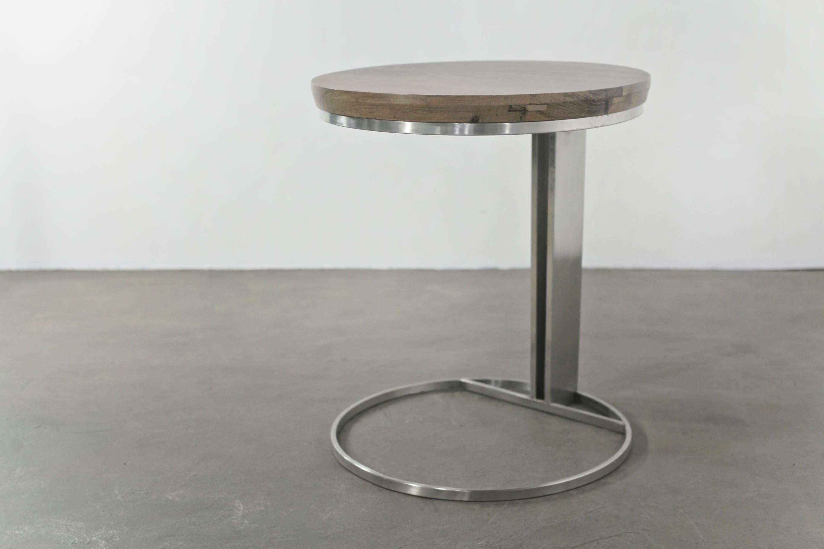 Prototype original de la table d'appoint Trillo Modern par Costantini Design - En stock 

24