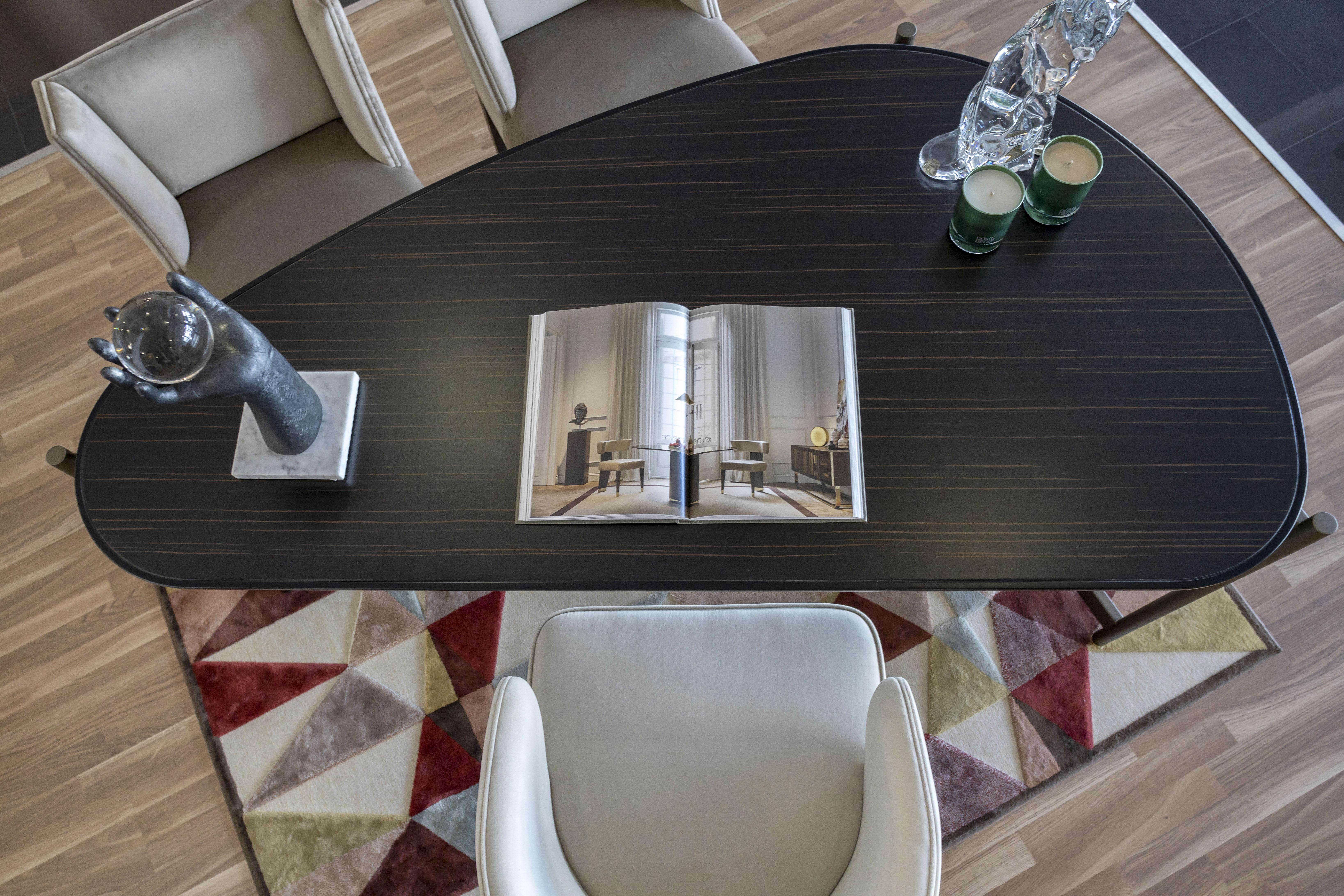 Moderner Capri-Schreibtisch aus Ebenholz und bronziertem Eisen, handgefertigt von Stylish Club im Angebot 7