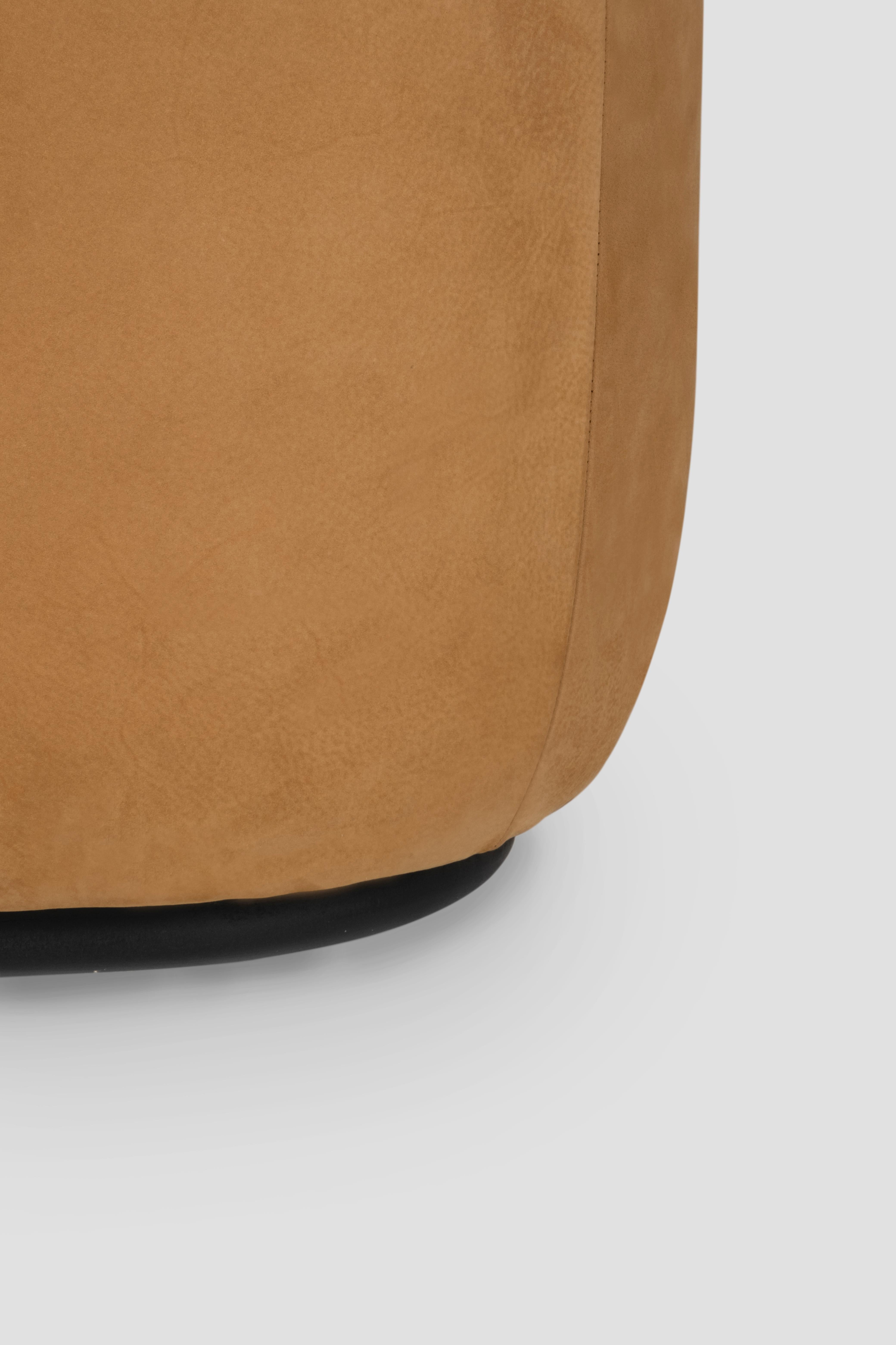 Modern Capri Pouf Ottoman Caramel Nubuck Leather Handmade Portugal by Greenapple In New Condition For Sale In Lisboa, PT