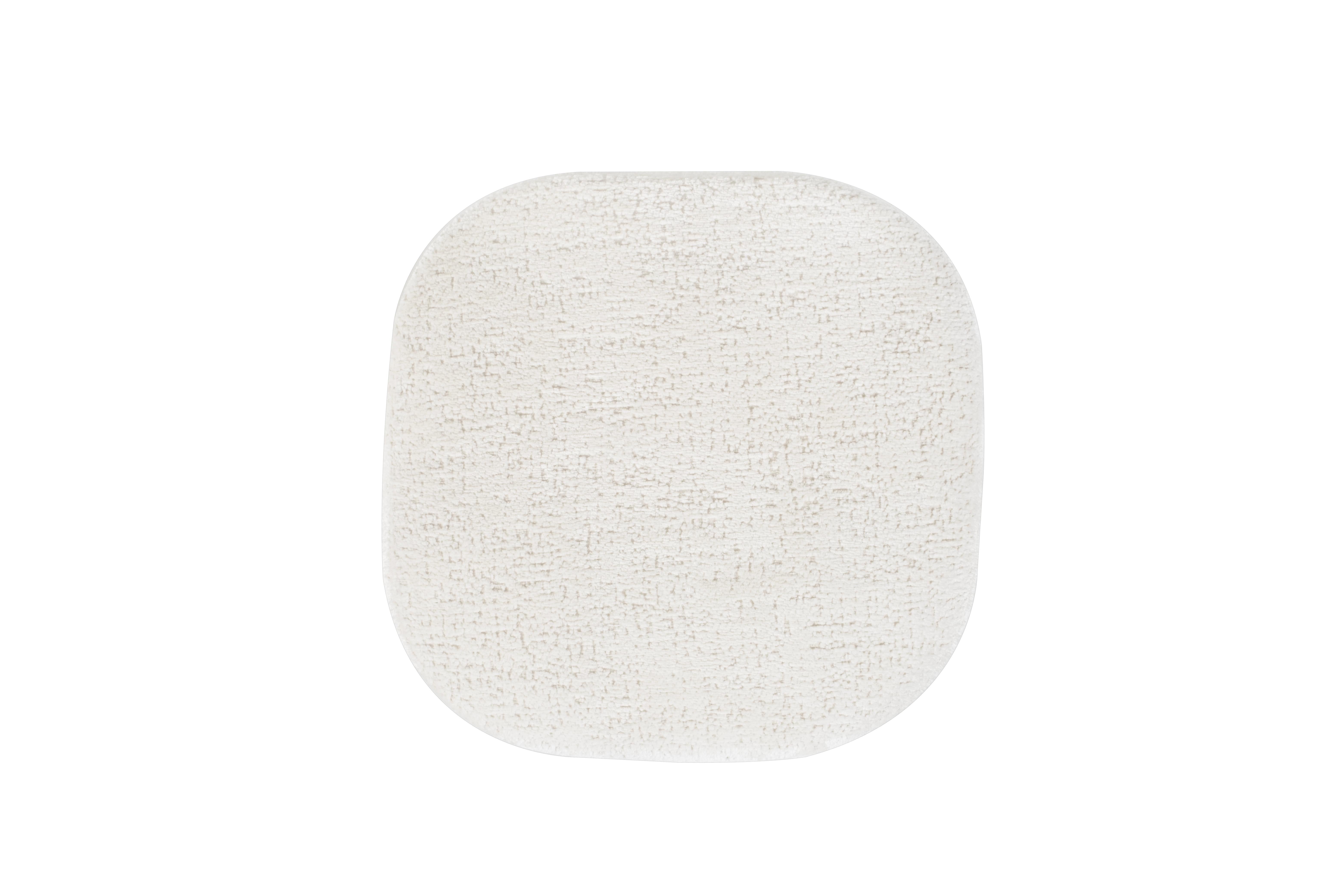 Moderner Capri-Hocker, Ottomane, Holly Hunt Chenille, handgefertigt in Portugal von Greenapple (21. Jahrhundert und zeitgenössisch) im Angebot
