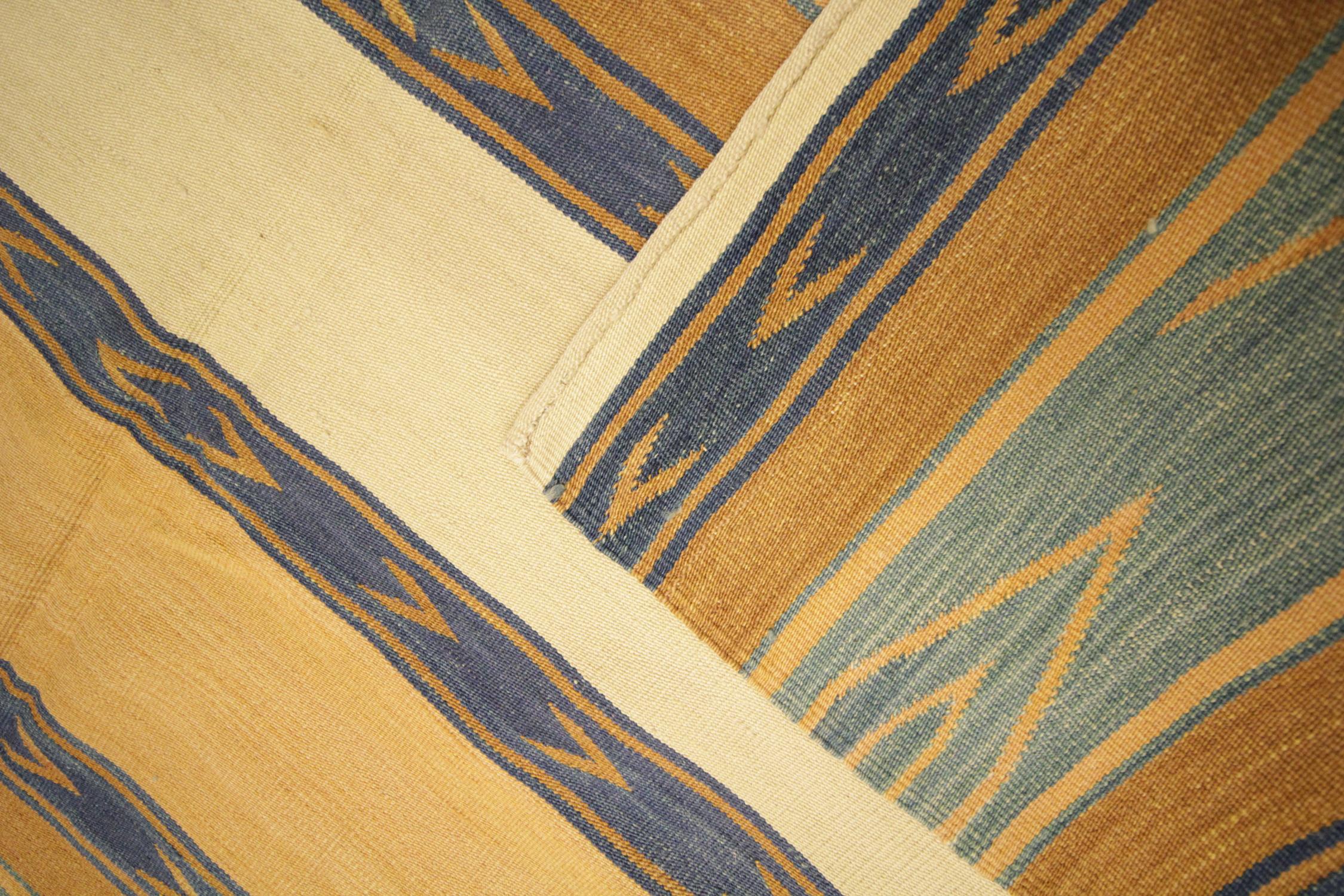 Chinese Modern Carpet Wool Kilim Striped Rug Traditional Cream Blue Rug- 122x183cm  For Sale