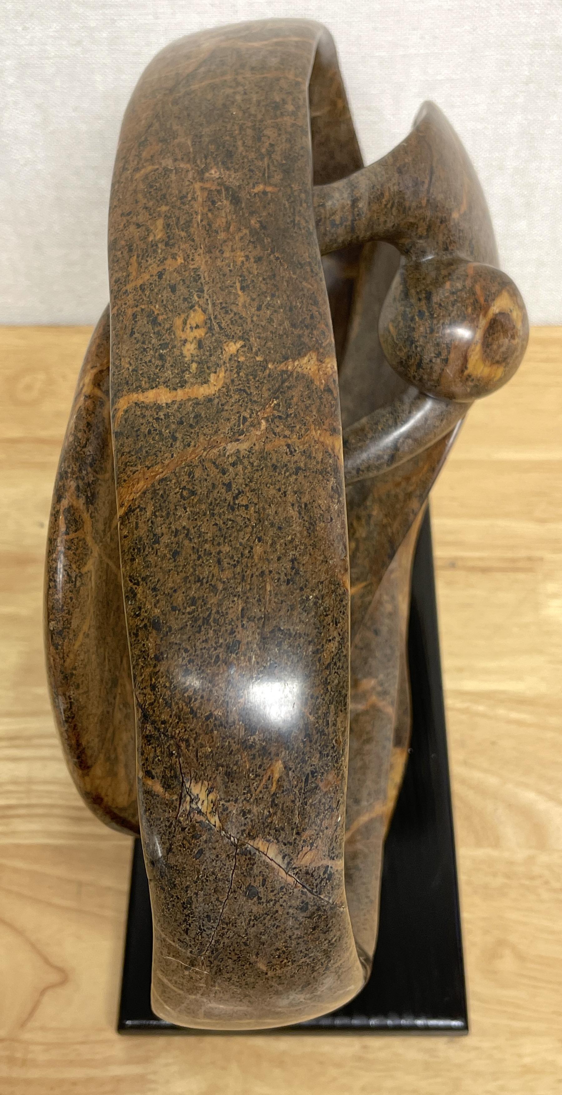 Modern Carved Marble Abstract-Biomorphic Sculpture Signed, I, Vallea '98 In Good Condition For Sale In West Palm Beach, FL