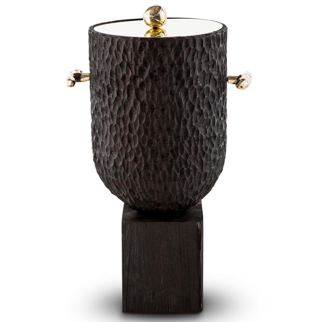 This modern ice bucket is part of the egg designs Dawa luxury bar collection and is a great addition to any home cocktail bar, or simply as a place to keep a bottle of your favorite wine cool and crisp. 

The body of this handmade, bespoke wine