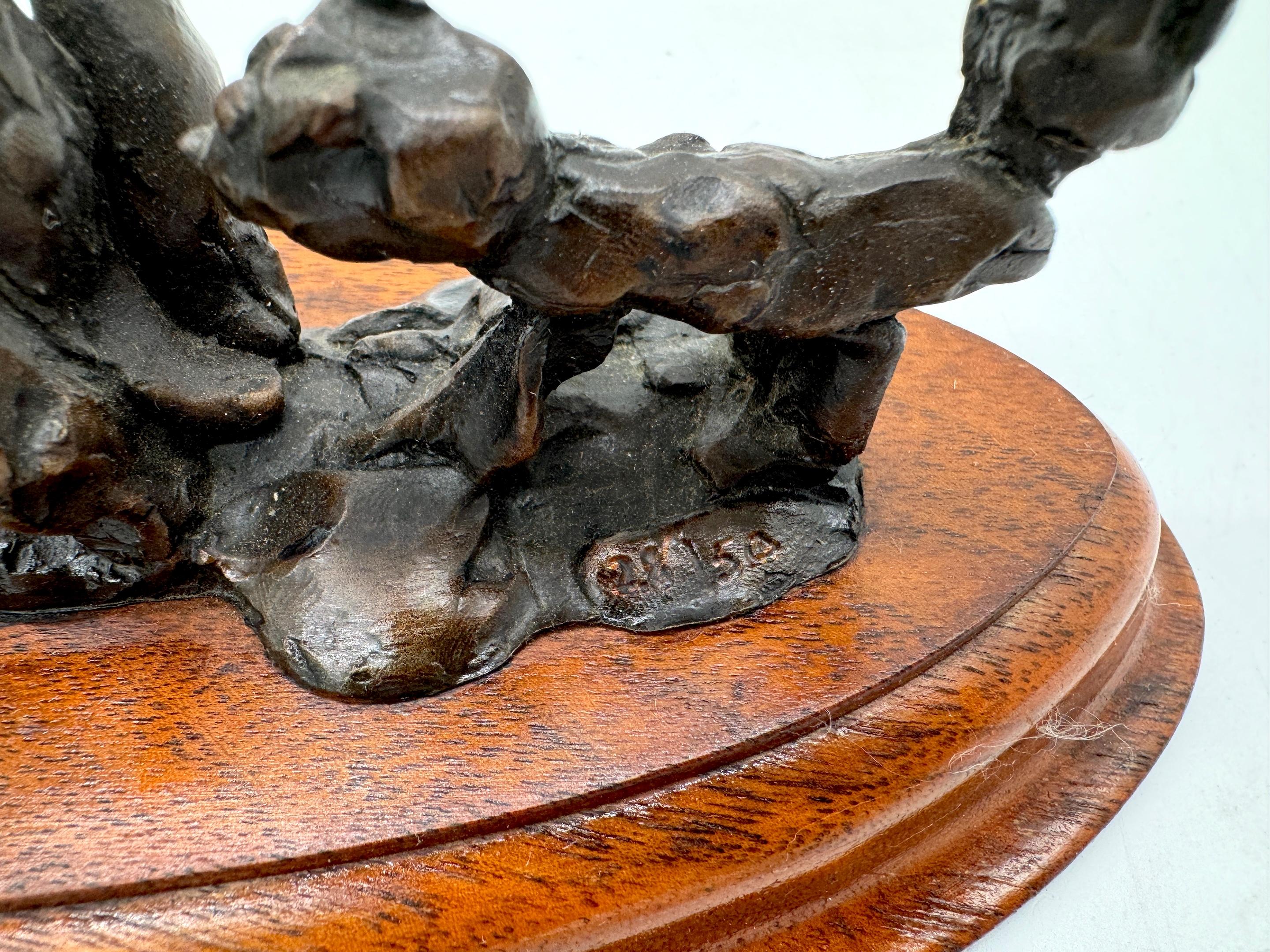 Moulage Sculpture moderne en bronze coulé représentant un chien et un chat, style Giacometti en vente