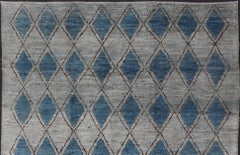 Marokkanischer Teppich von Keivan Woven Arts in modernem Design mit Diamantmuster