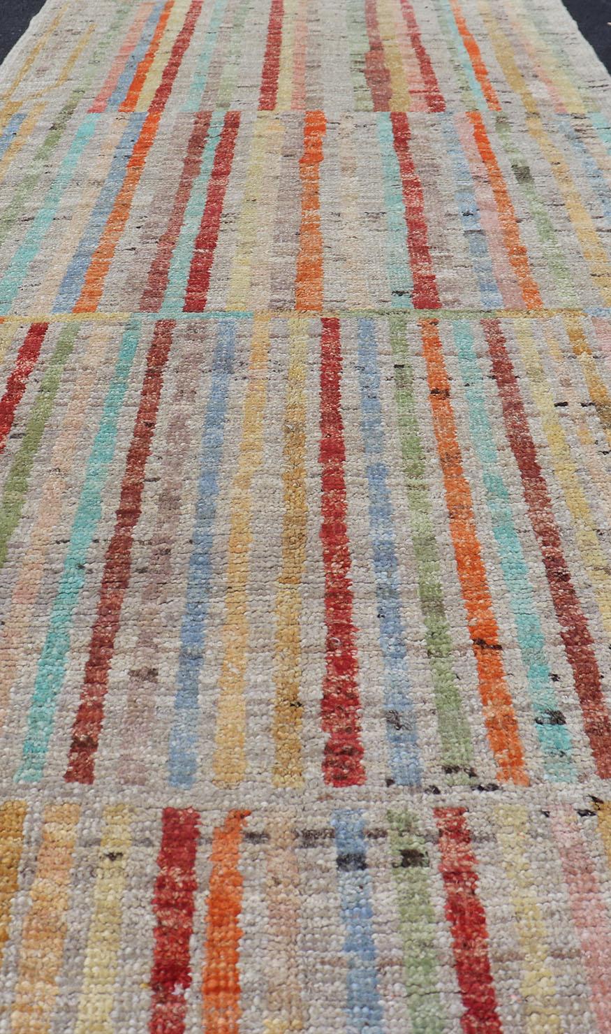 Modern Casual Hand Knotted Piled Runner in Color and Minimalist Modern Design 3