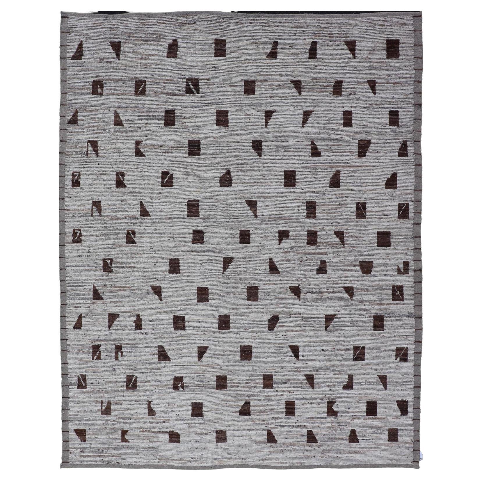 Distressed Modern Rug in Moroccan Style in All Over Unique Design