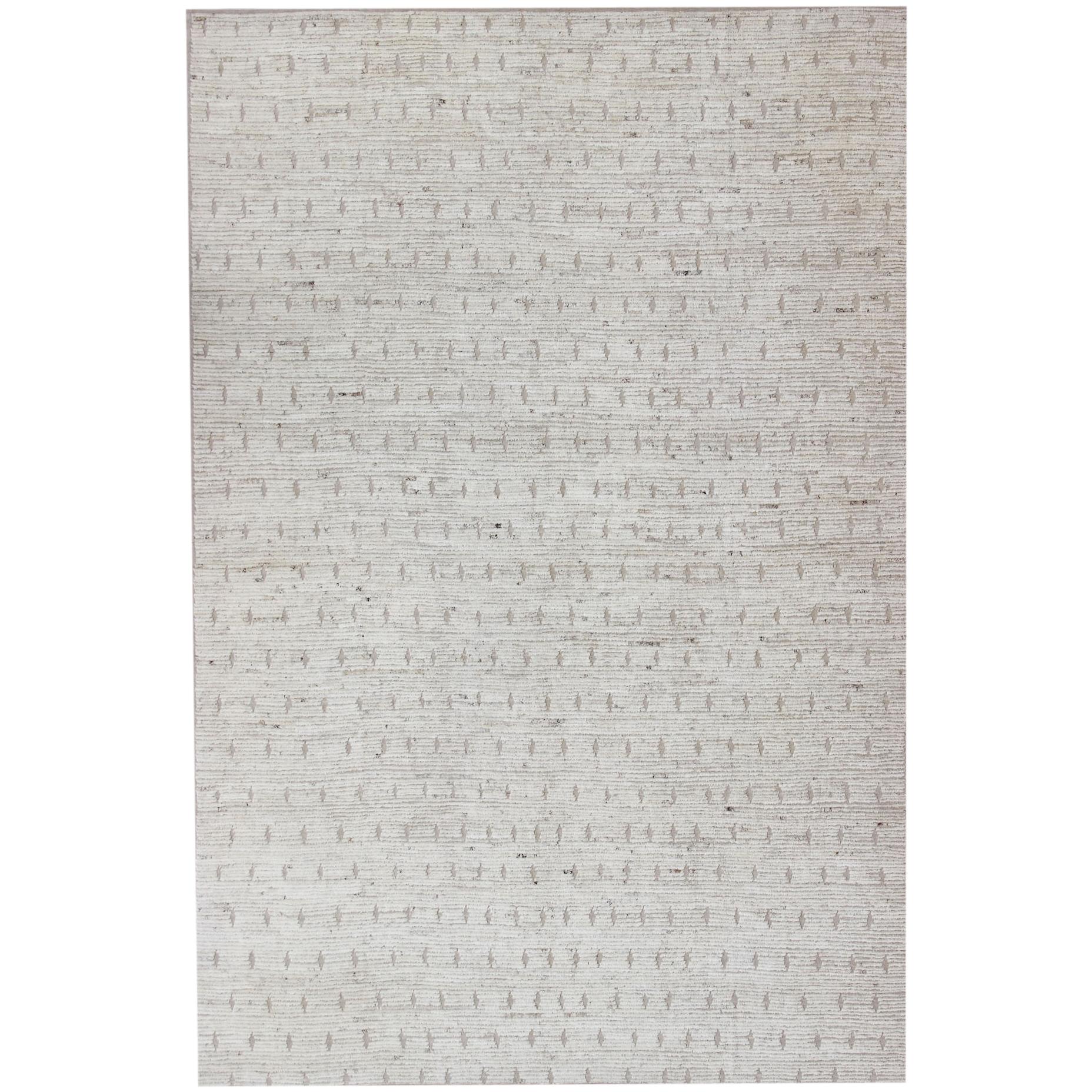 Modern Casual Rug with Hi-Low Pile in White and Taupe