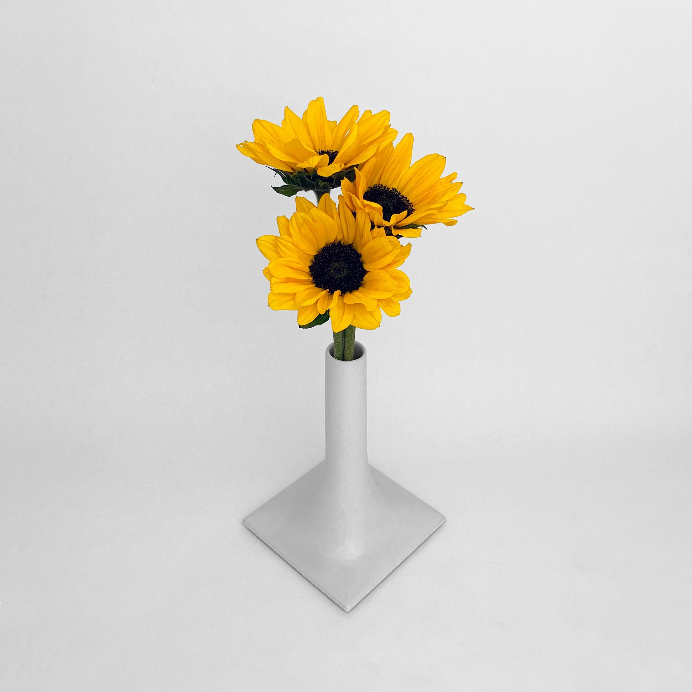 North American Modern Ceramic Vase - Centerpiece - Tablescape - Flower Vase - 9
