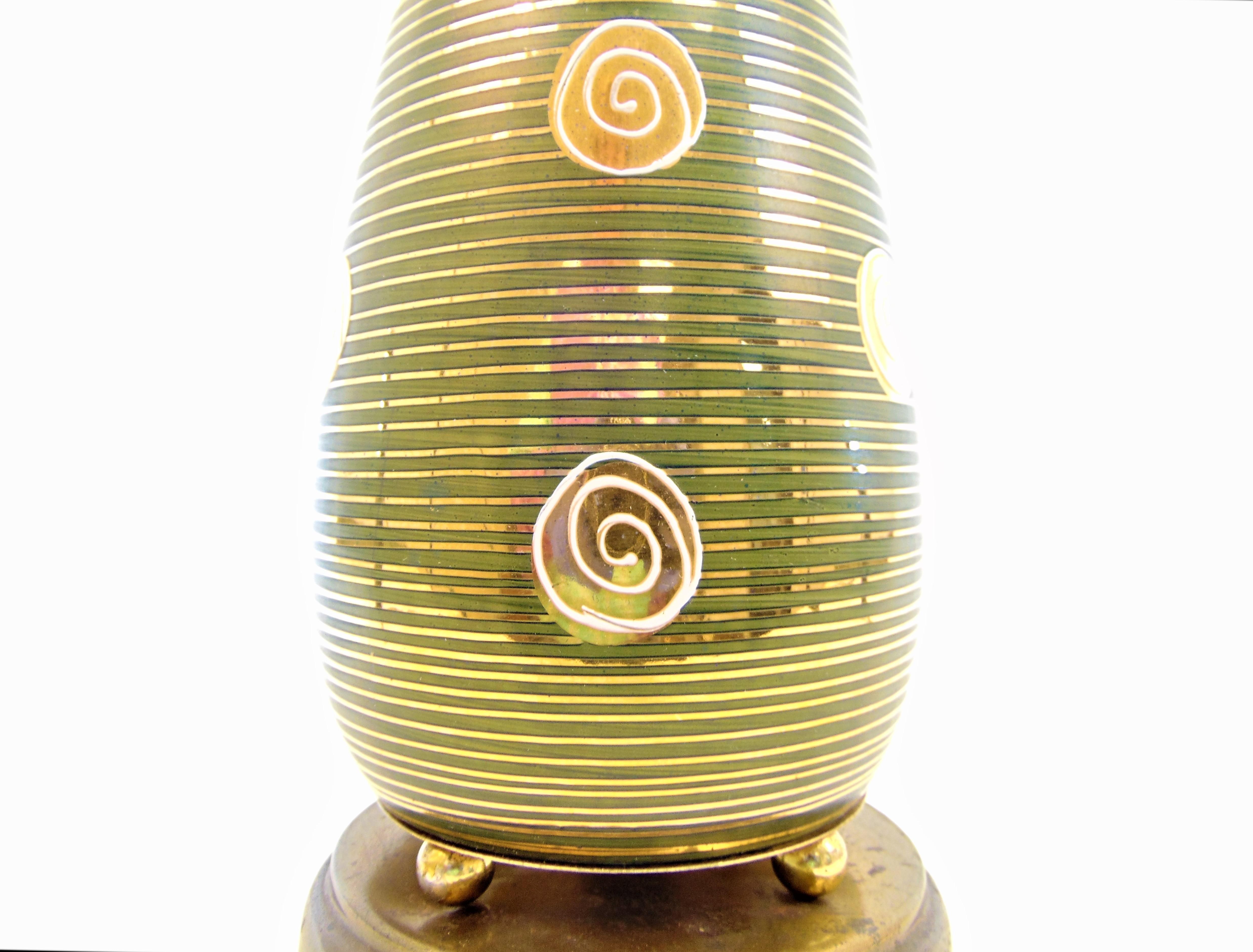 Modern Ceramic and Brass Hand Painted Table Lamp, circa 1960s For Sale 5
