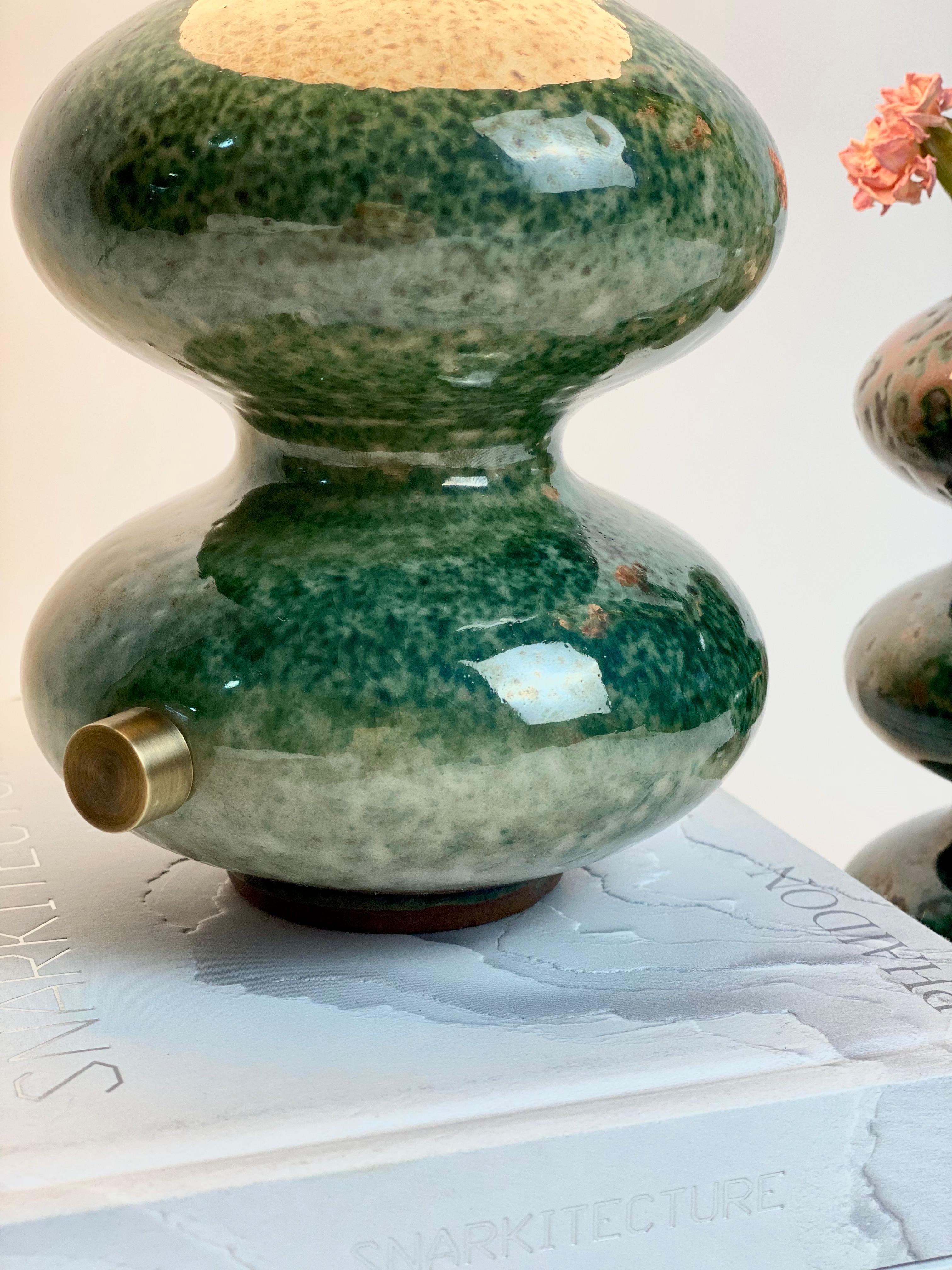 Modern Ceramic Handmade Wave Form Table Lamp in Green by Forma Rosa Studio For Sale 2