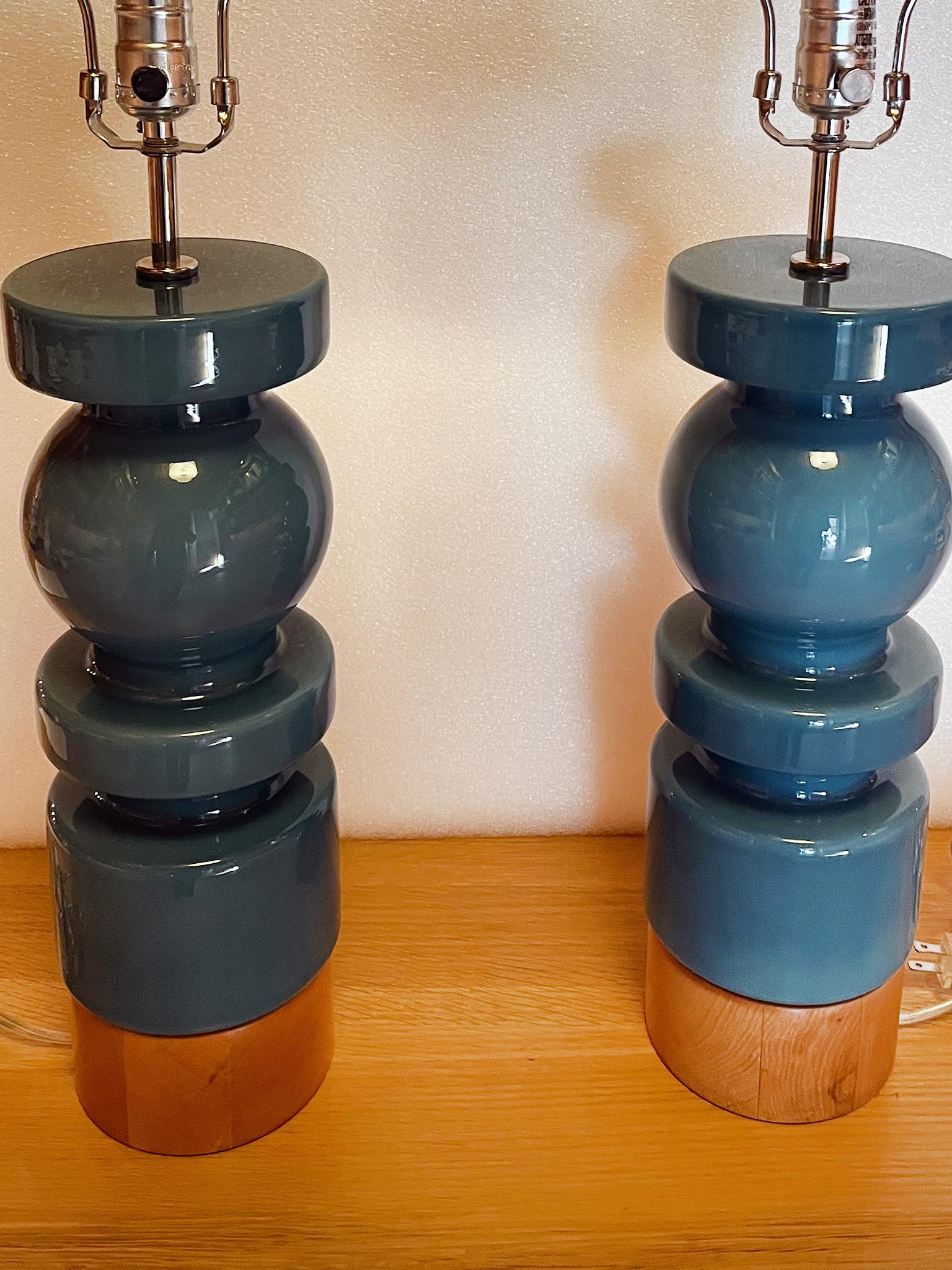 Modern Ceramic Table Lamps in Majestic Blue - A Pair For Sale 2