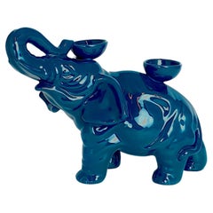 Bougeoir Gatti moderne en céramique bleu marine foncé en forme d'éléphant, 1928 