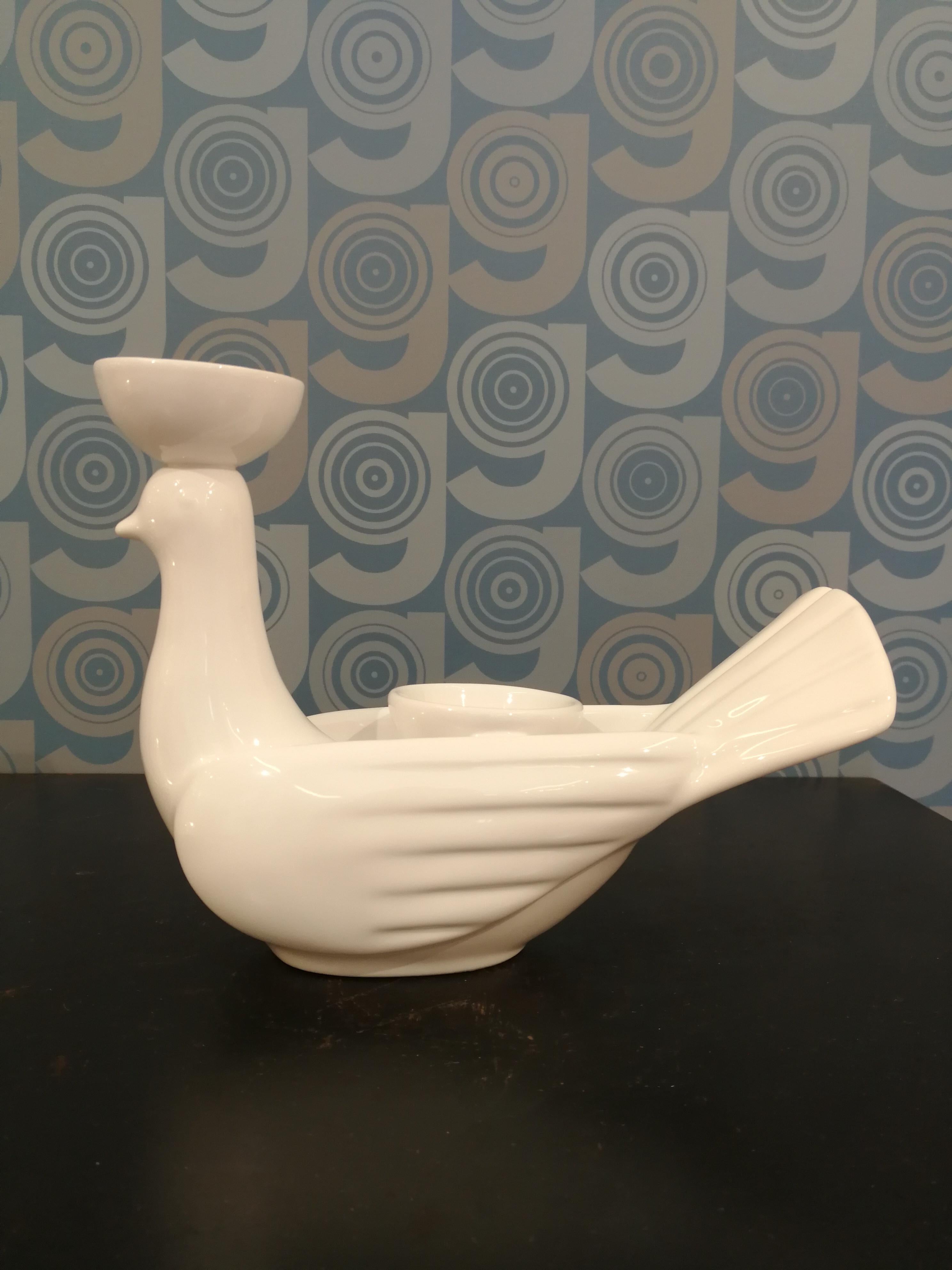 Arts and Crafts Grand bougeoir en céramique moderne Gatti 1928 en forme de colombe en majolique blanche en vente