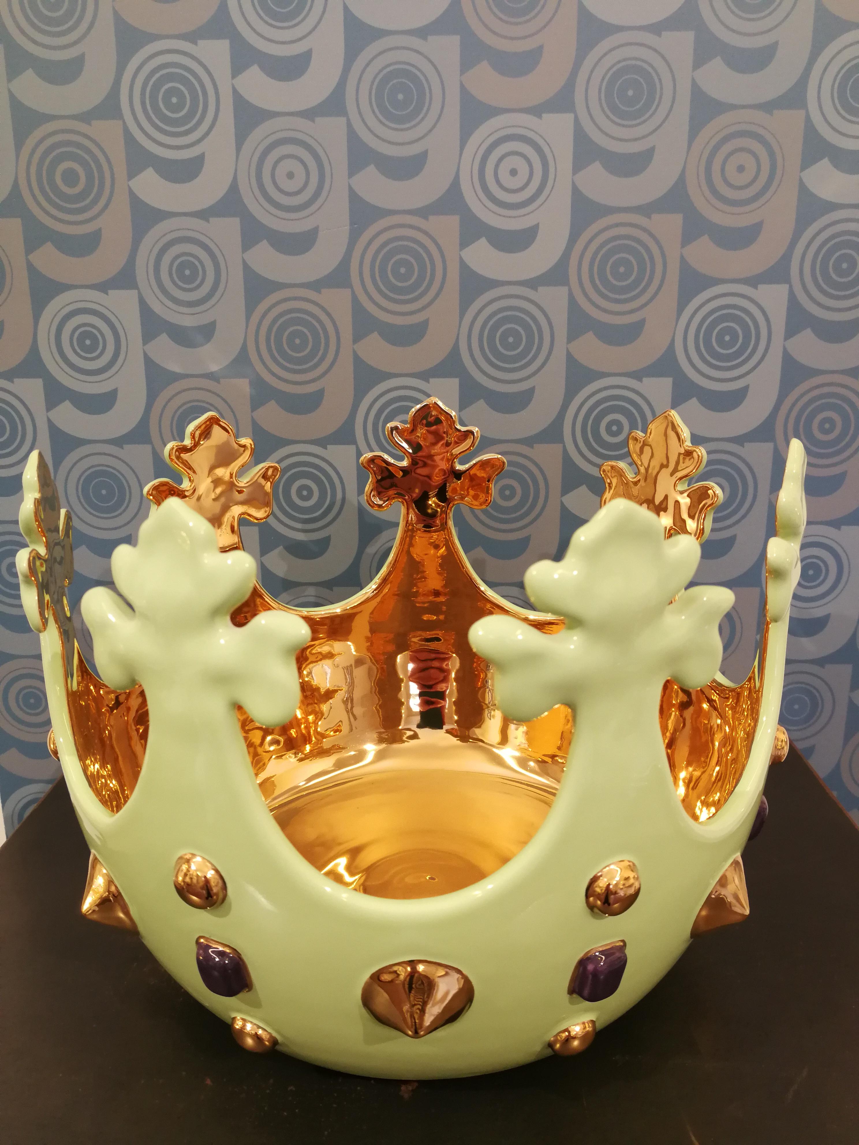Modern Ceramica Gatti 1928 Crown Bowl Basket Handmade Ceramic Gold Colored Gems In New Condition For Sale In Faenza, IT