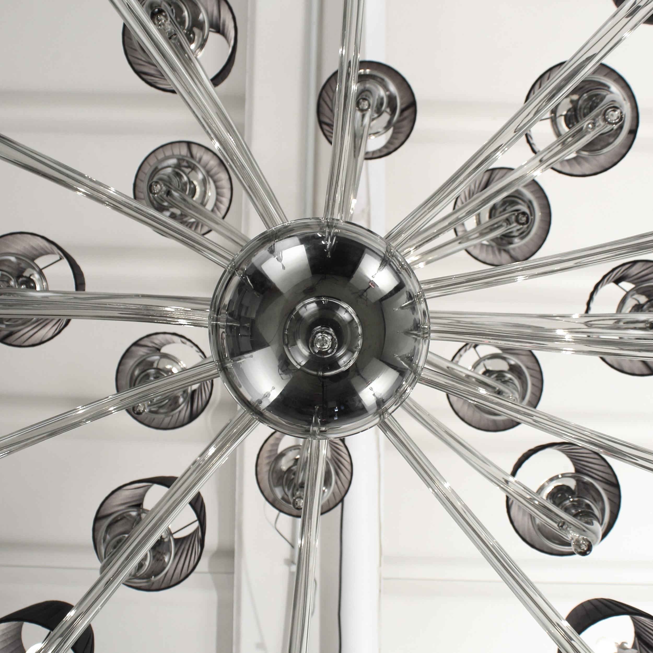 XXIe siècle et contemporain The Moderns 24 Lights Grey Murano Glass lampshade, Palladium by Multiforme en vente