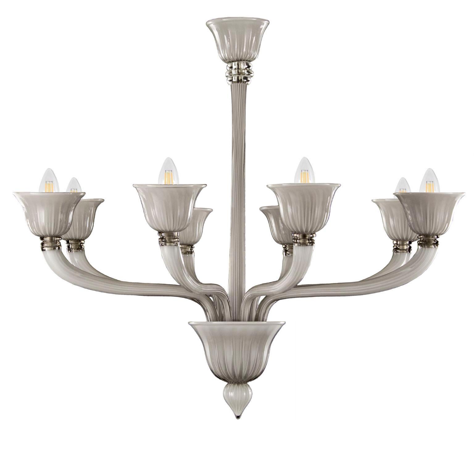XXI secolo e contemporaneo Lampadario moderno a 8 luci in vetro di Murano grigio chiaro di Multiforme in vendita