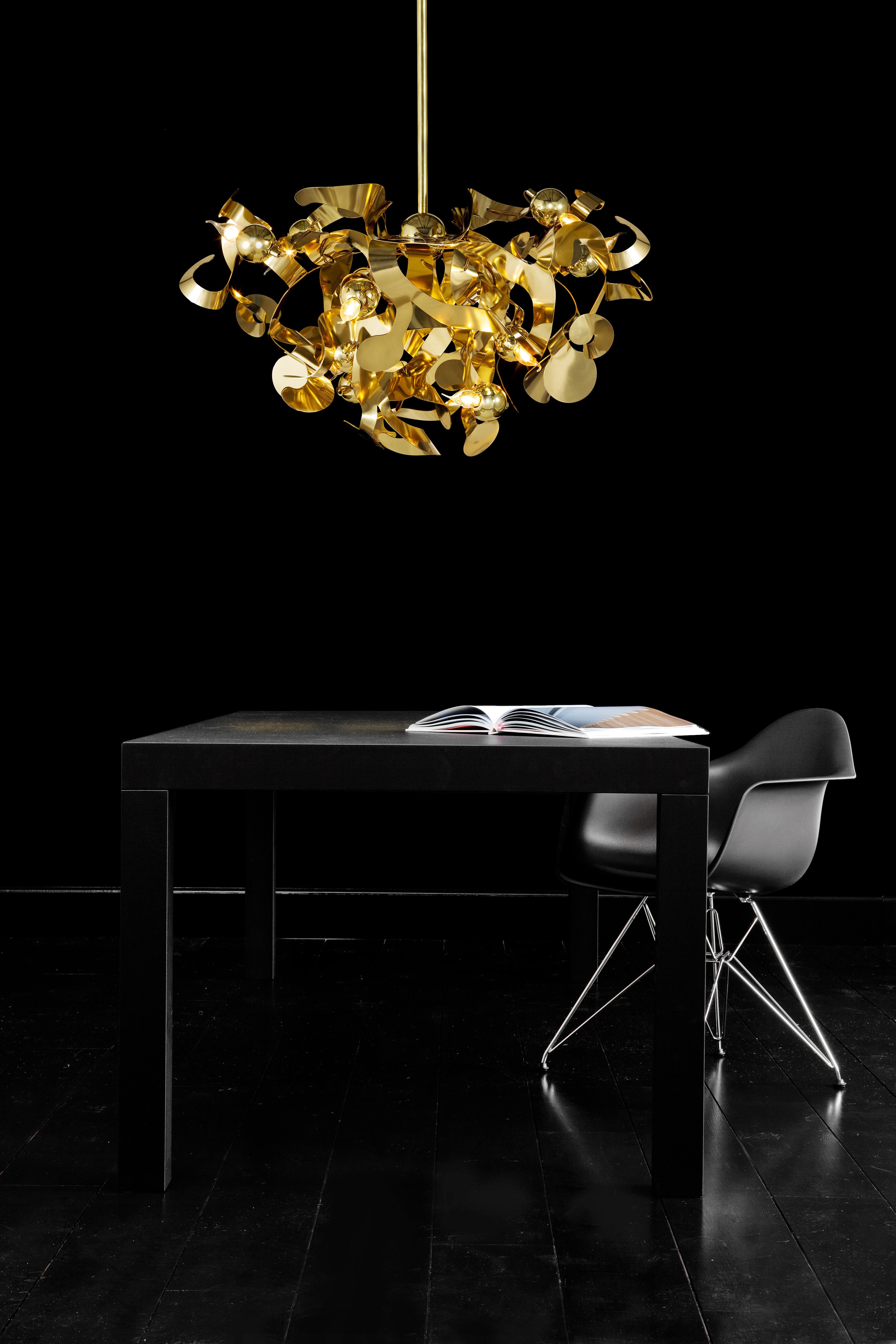 Dutch Modern Chandelier in a Brass Finish, Kelp Collection, by Brand van Egmond For Sale