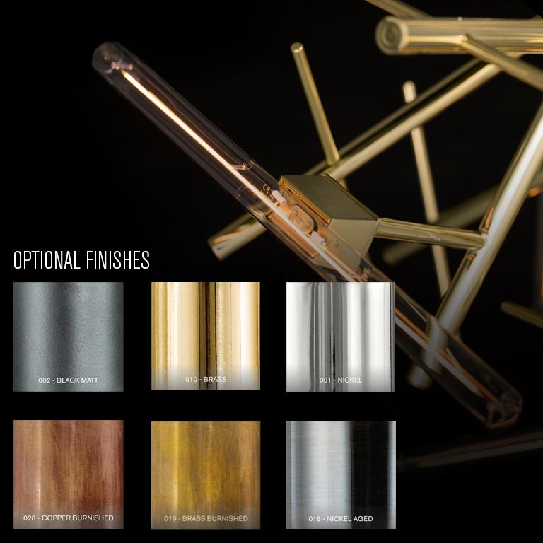 Modern Chandelier, Brass Finish, Linea Collection 110-120 voltage Hecho a mano en venta